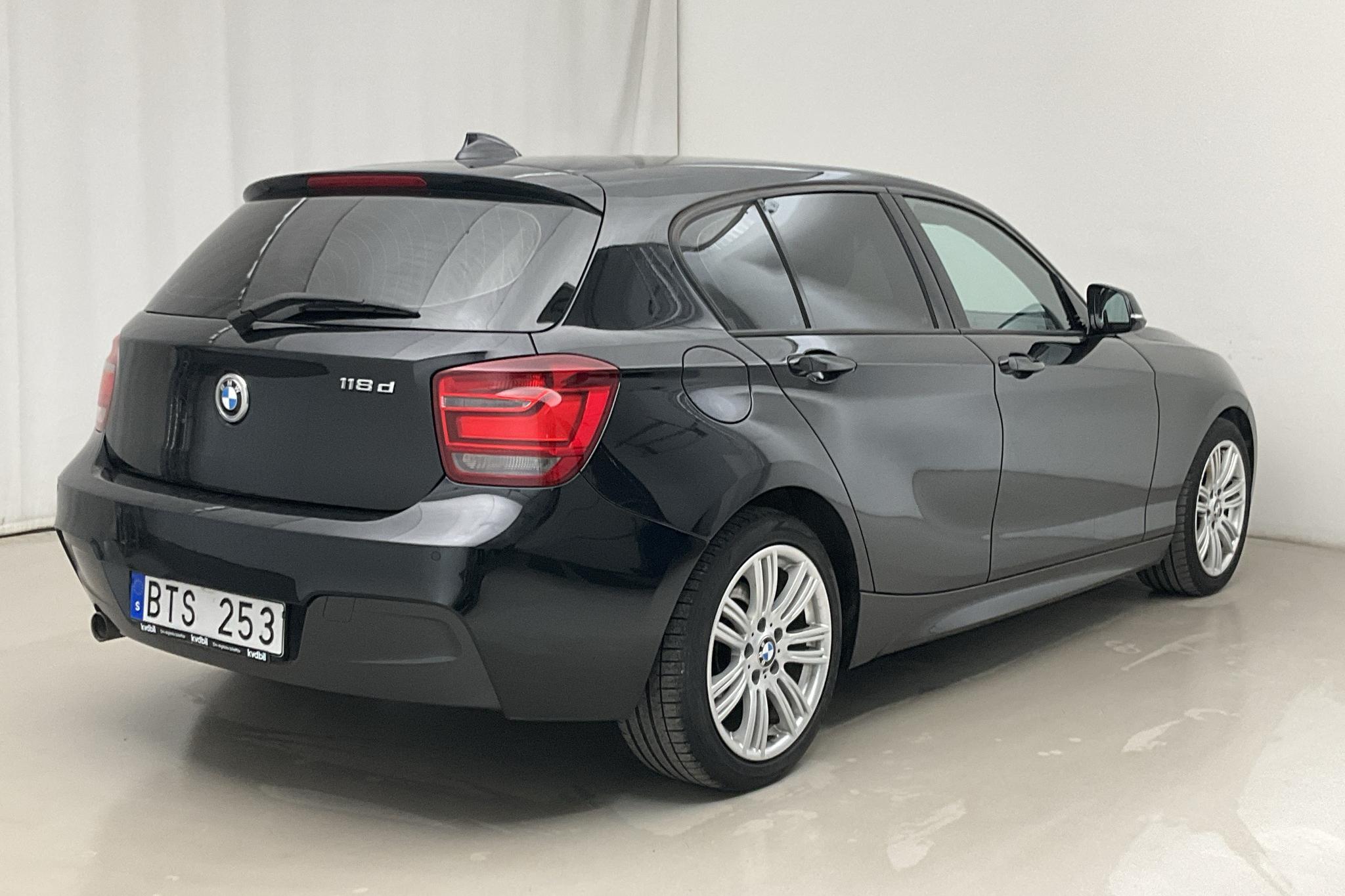 BMW 118d 5dr, F20 (143hk) - 138 350 km - Manual - black - 2014