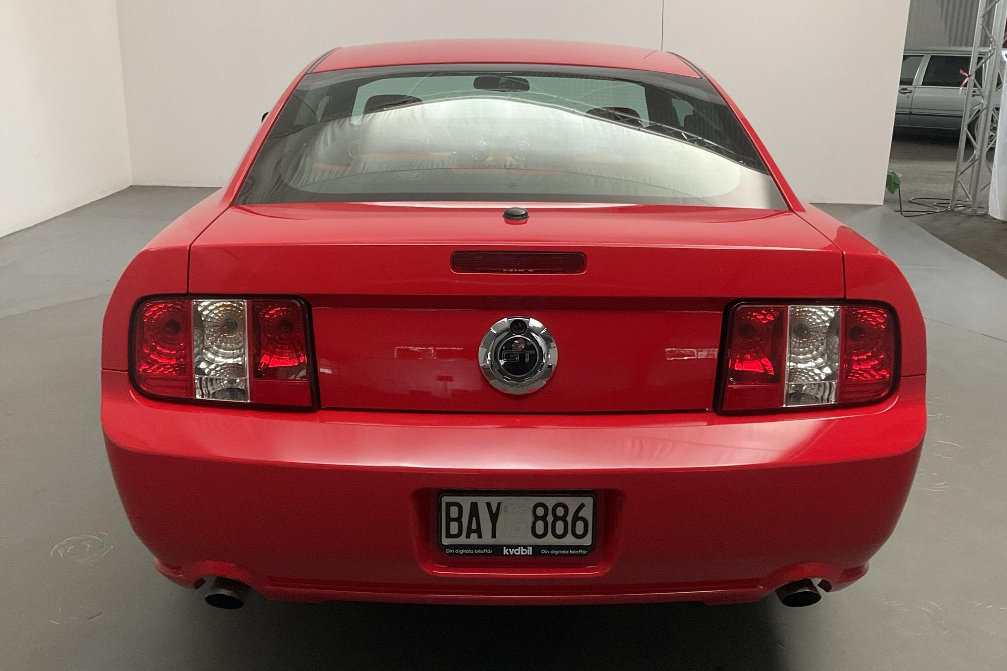 Ford Mustang GT 4.6 V8 Coupé (300hk) - 5 748 mil - Manuell - röd - 2007