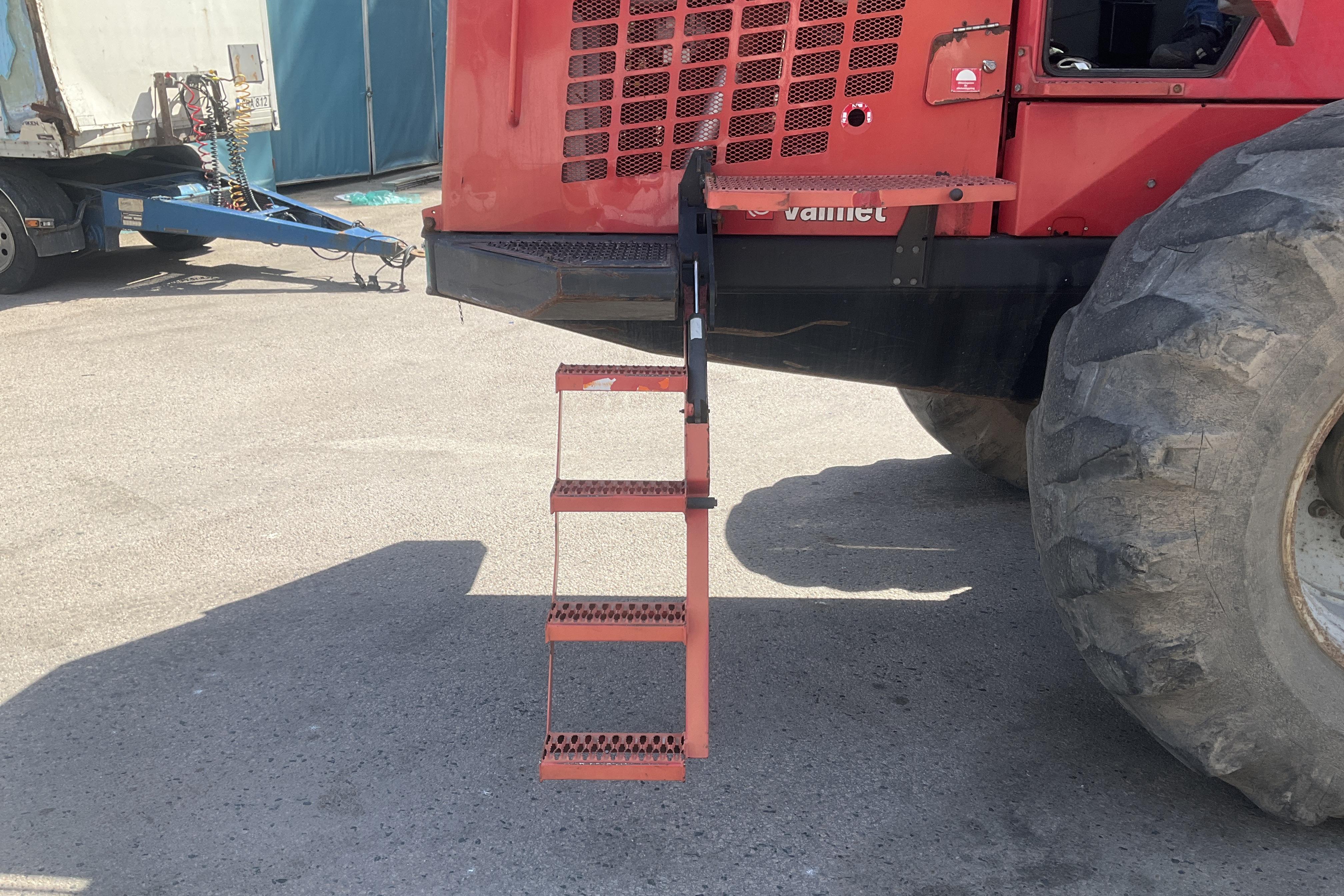 Valmet 890.3 skotare med grip - 0 km - Automatic - red - 2010