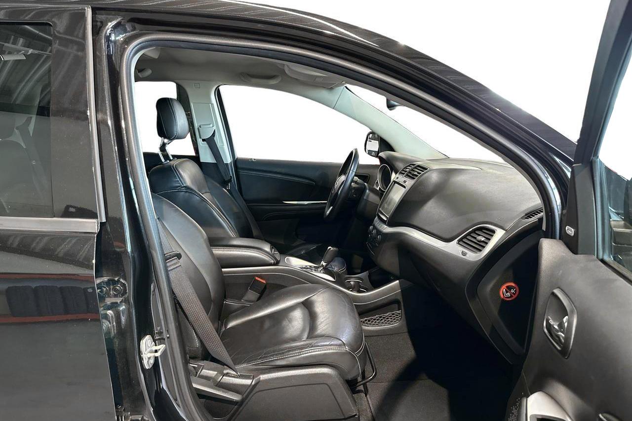Fiat Freemont 2.0 Multijet AWD (170hk) - 18 086 mil - Automat - svart - 2015