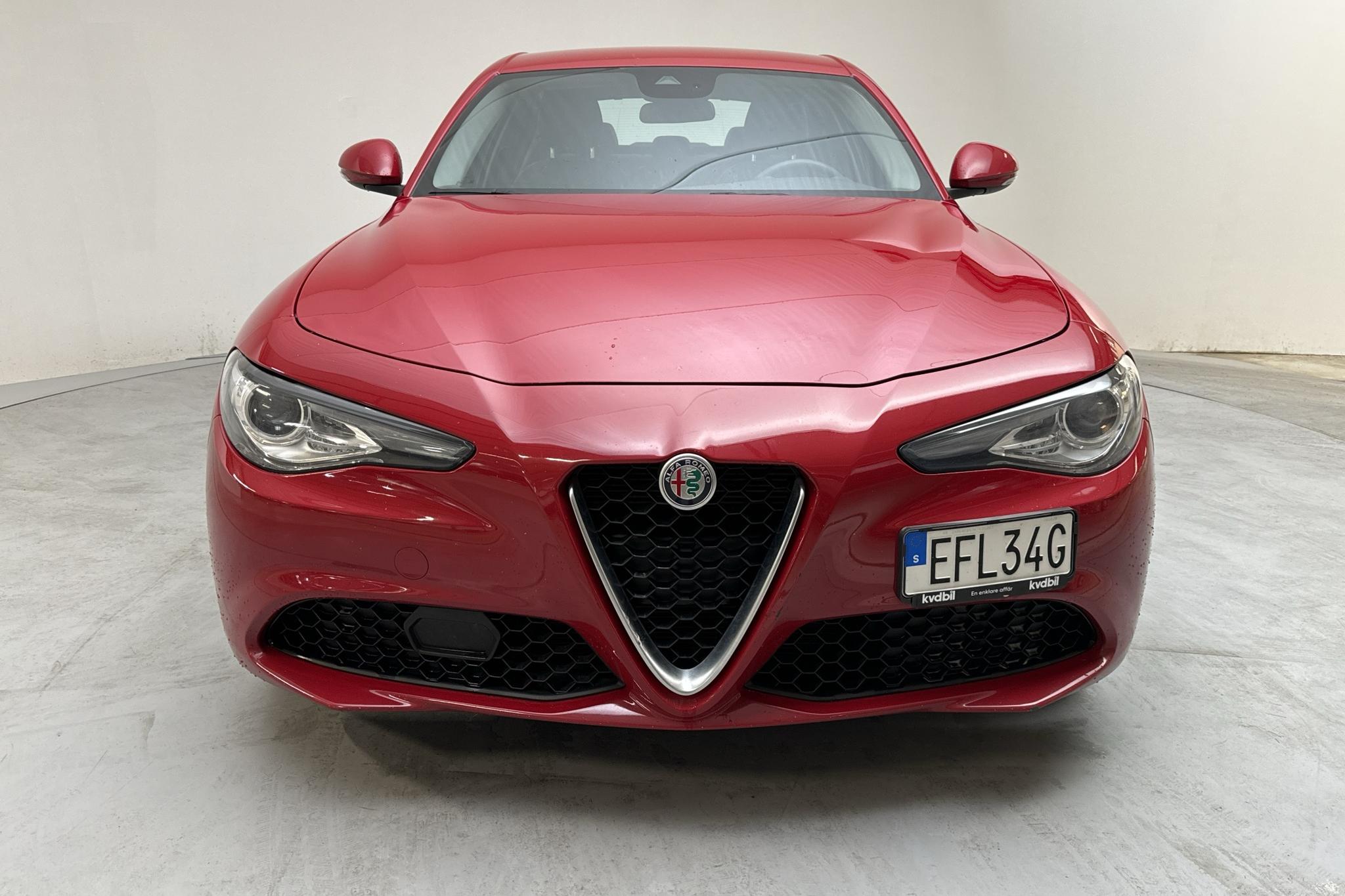Alfa Romeo Giulia 2.0 (200hk) - 88 790 km - Automatic - red - 2020