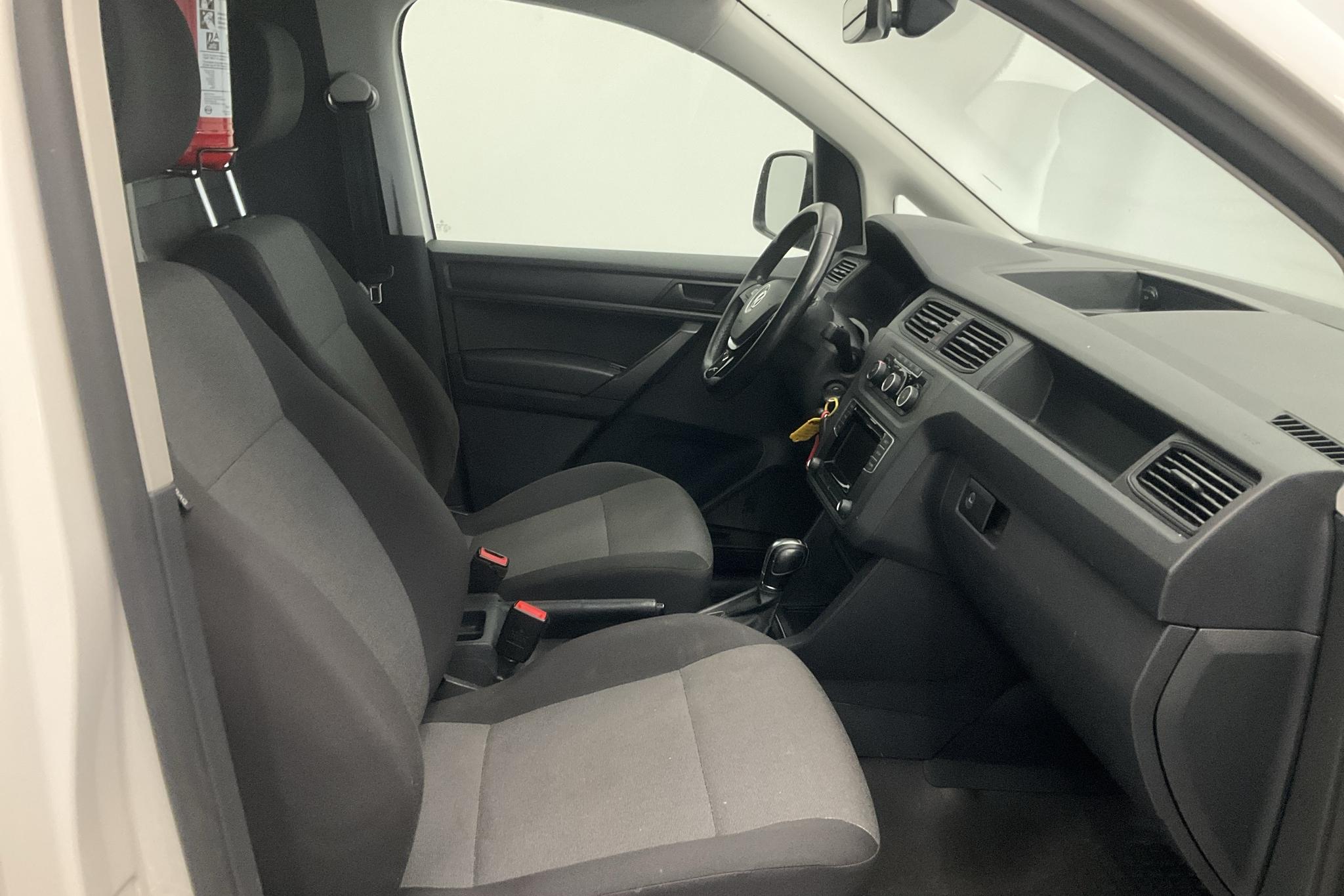 VW Caddy 1.4 TSI (125hk) - 38 260 km - Automatic - white - 2018