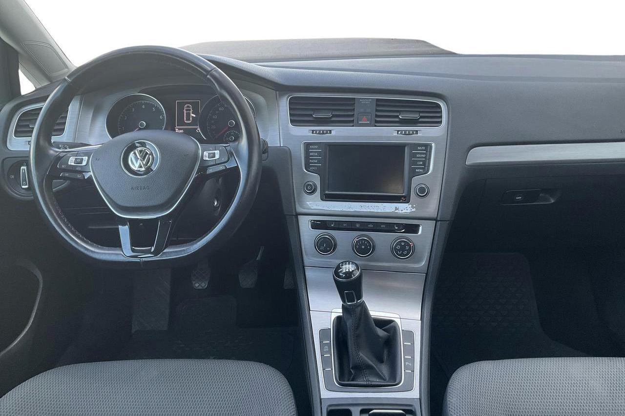 VW Golf VII 1.4 TGI BlueMotion Sportscombi (110hk) - 8 028 mil - Manuell - silver - 2016