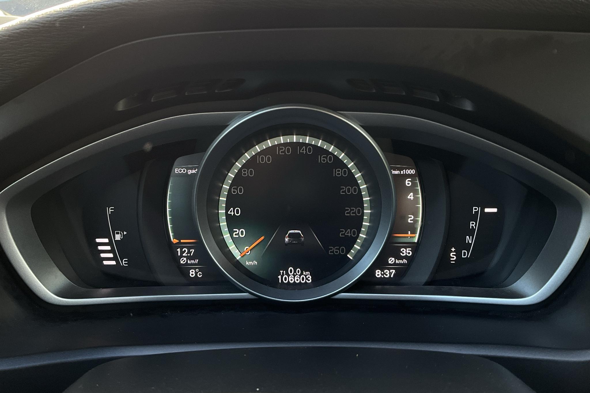 Volvo V40 T3 (152hk) - 106 610 km - Automatic - gray - 2018