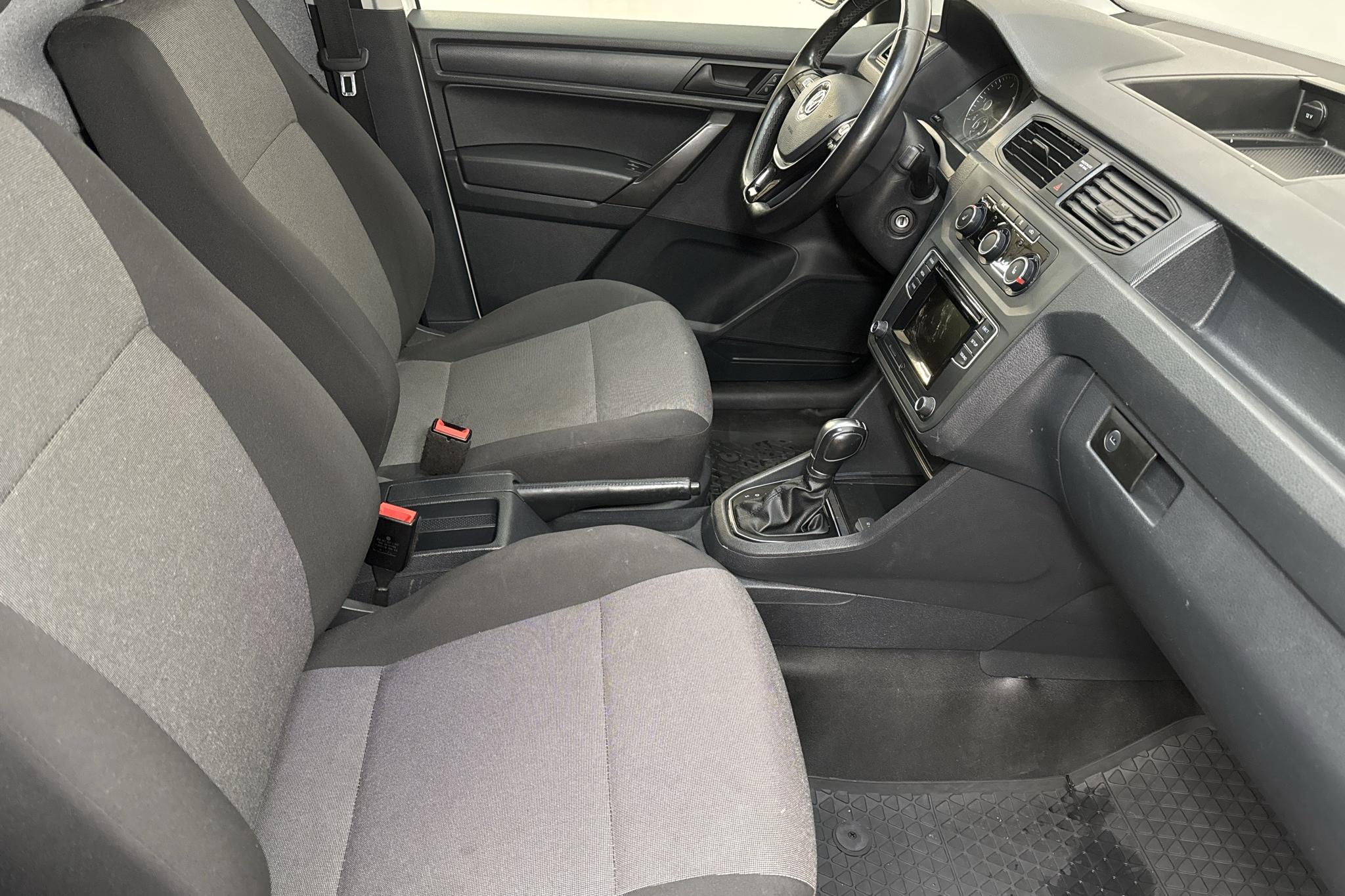 VW Caddy 2.0 TDI Maxi Skåp (102hk) - 86 940 km - Automatic - white - 2018