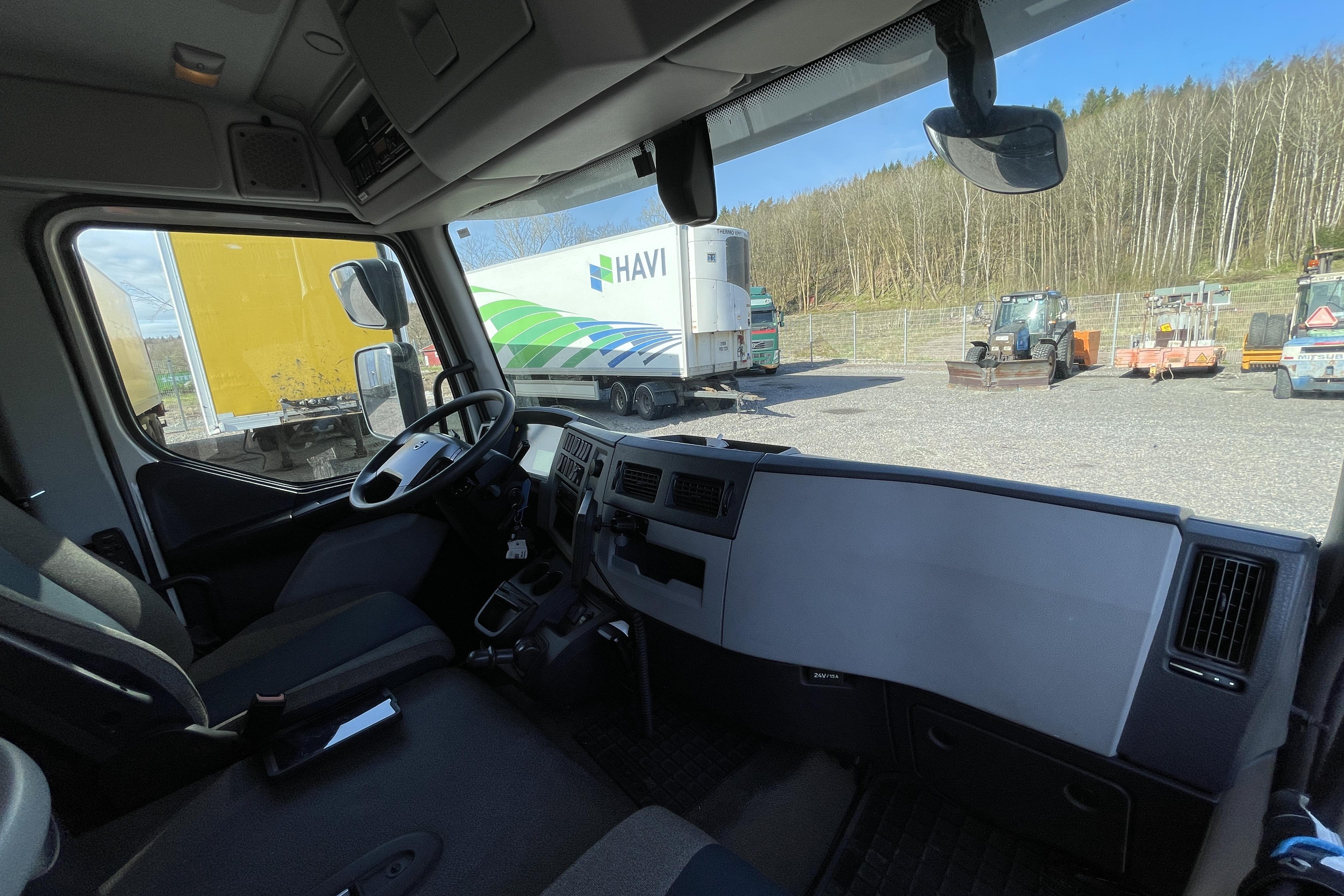 Volvo FL250 - 234 757 km - Automat - vit - 2017
