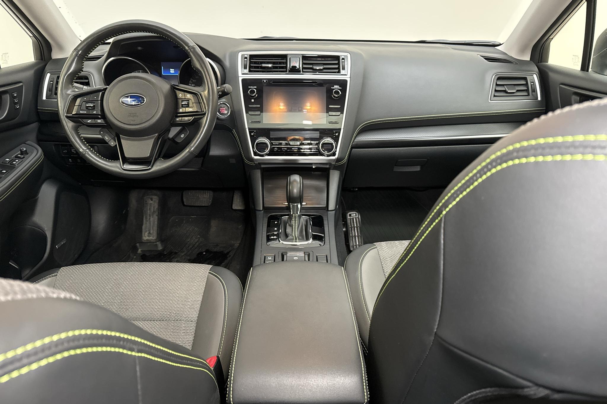 Subaru Outback 2.5i 4WD (173hk) - 121 410 km - Automaattinen - musta - 2019