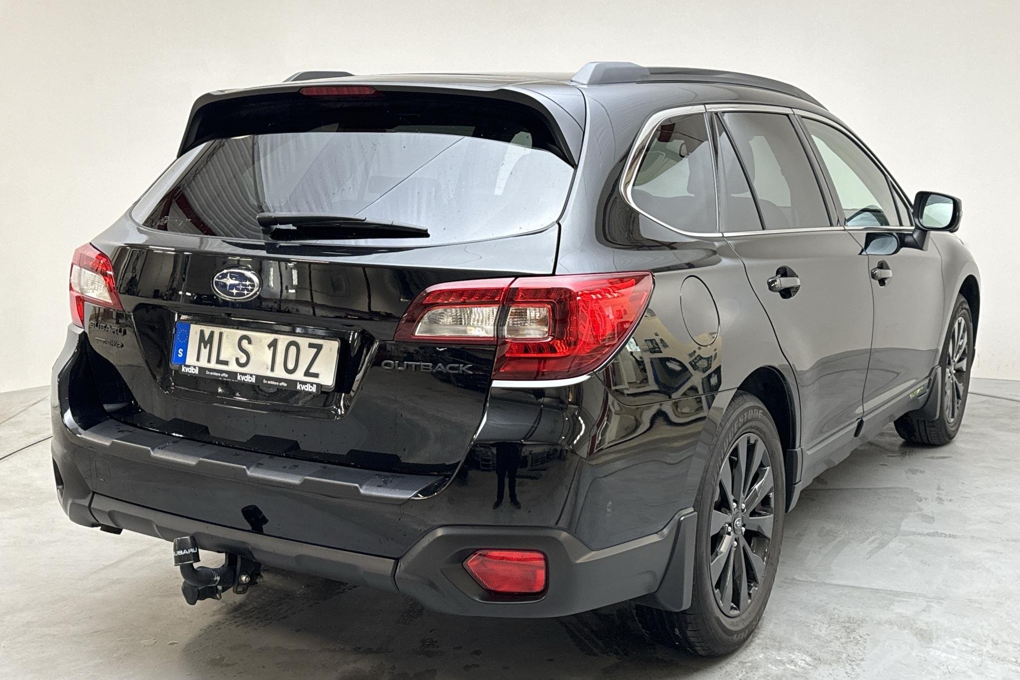 Subaru Outback 2.5i 4WD (173hk) - 121 410 km - Automaatne - must - 2019