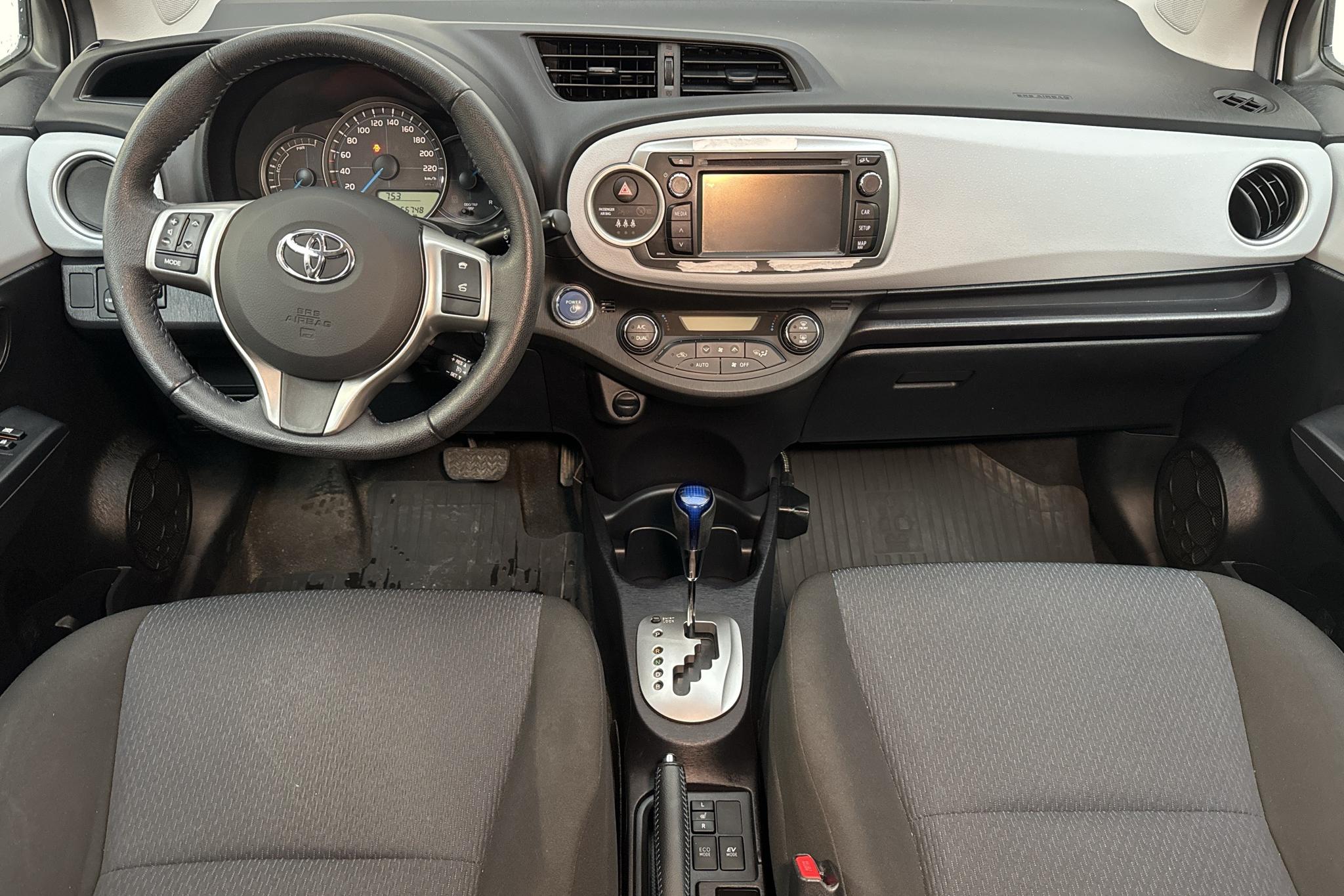 Toyota Yaris 1.5 HSD 5dr (75hk) - 56 740 km - Automaattinen - valkoinen - 2014