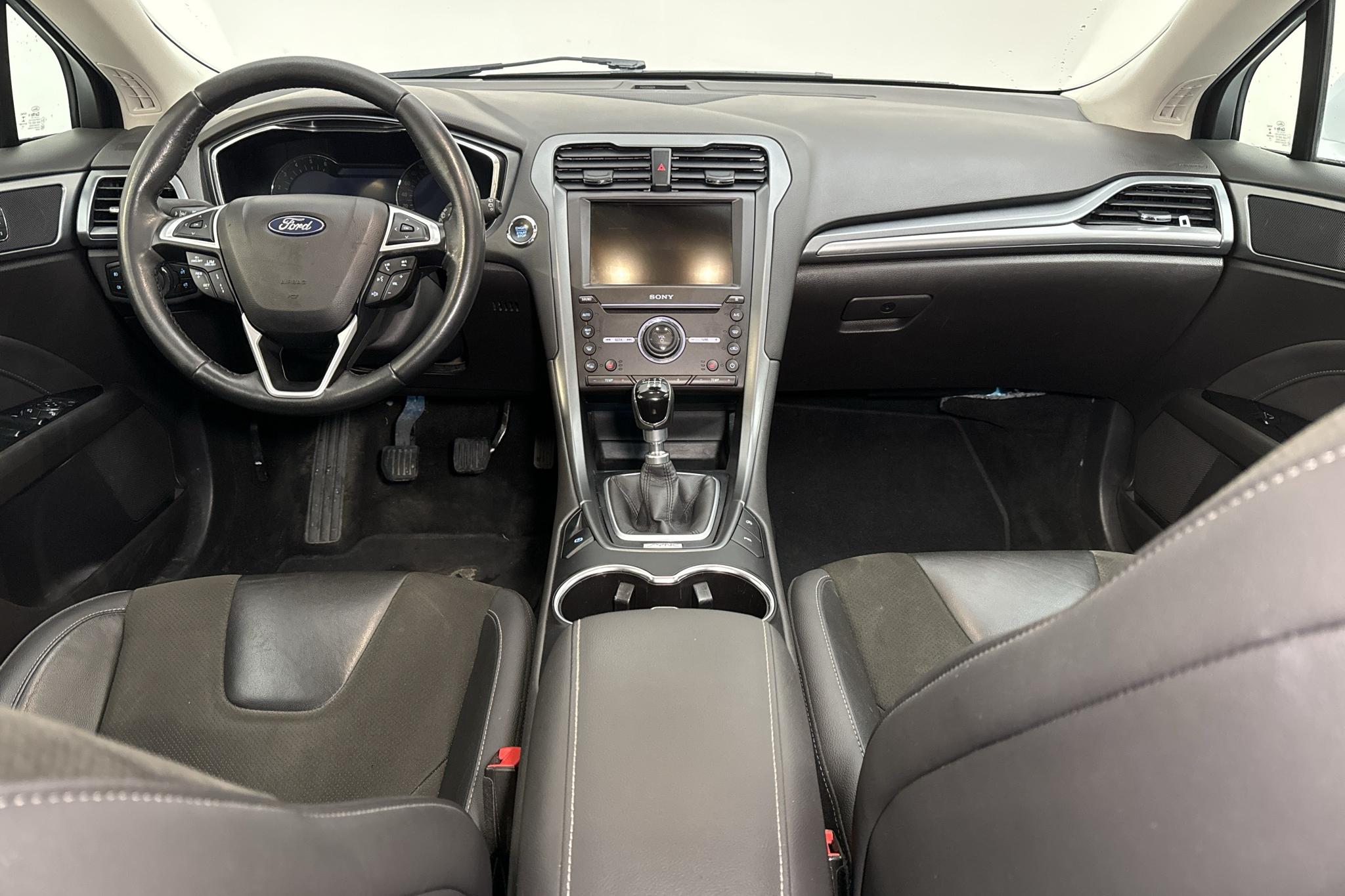 Ford Mondeo 1.5 TDCi ECOnetic Kombi (120hk) - 147 930 km - Manual - white - 2017