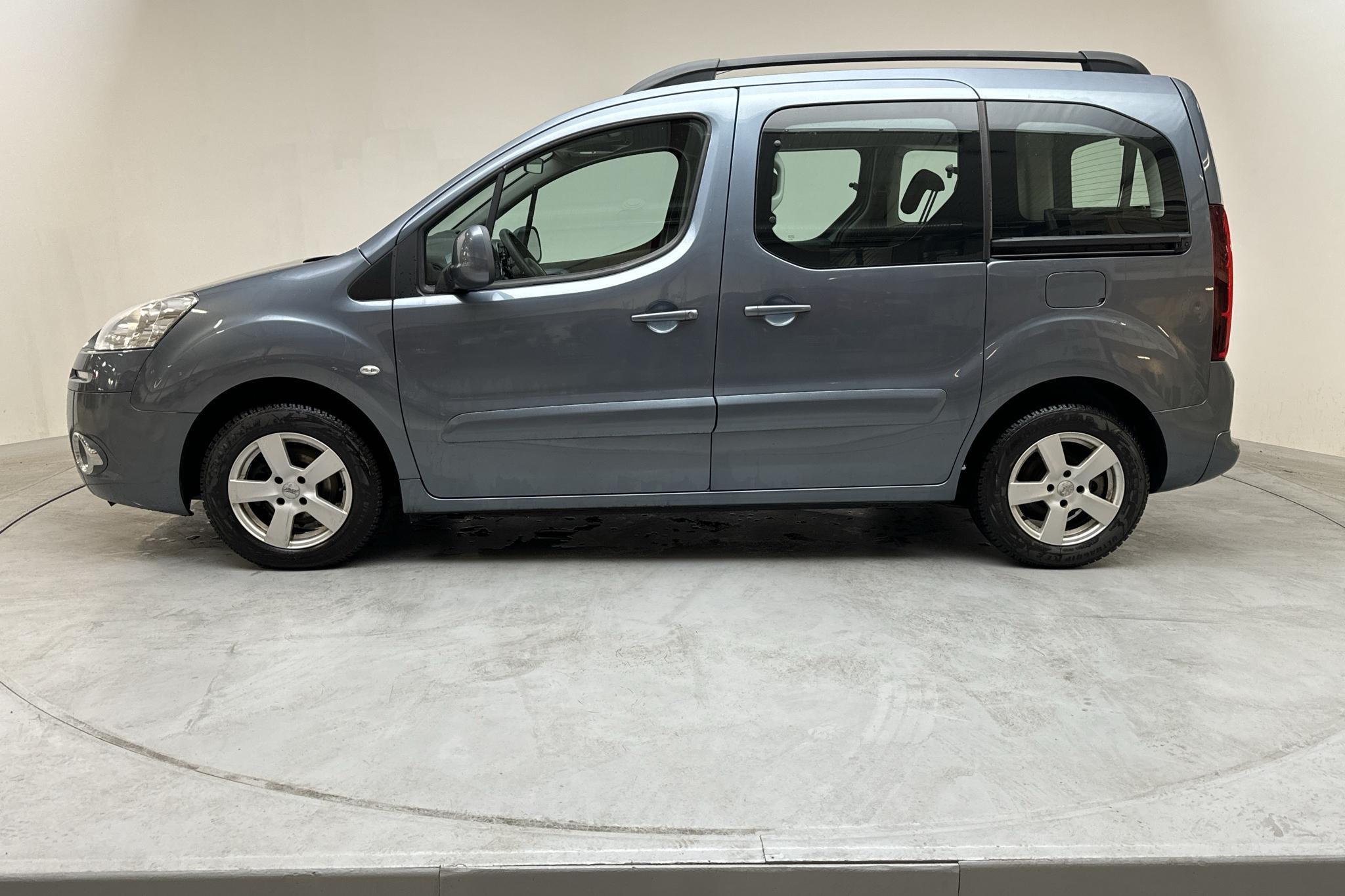 Peugeot Partner Tapee 1.6 HDi (92hk) - 33 060 km - Automatic - gray - 2012