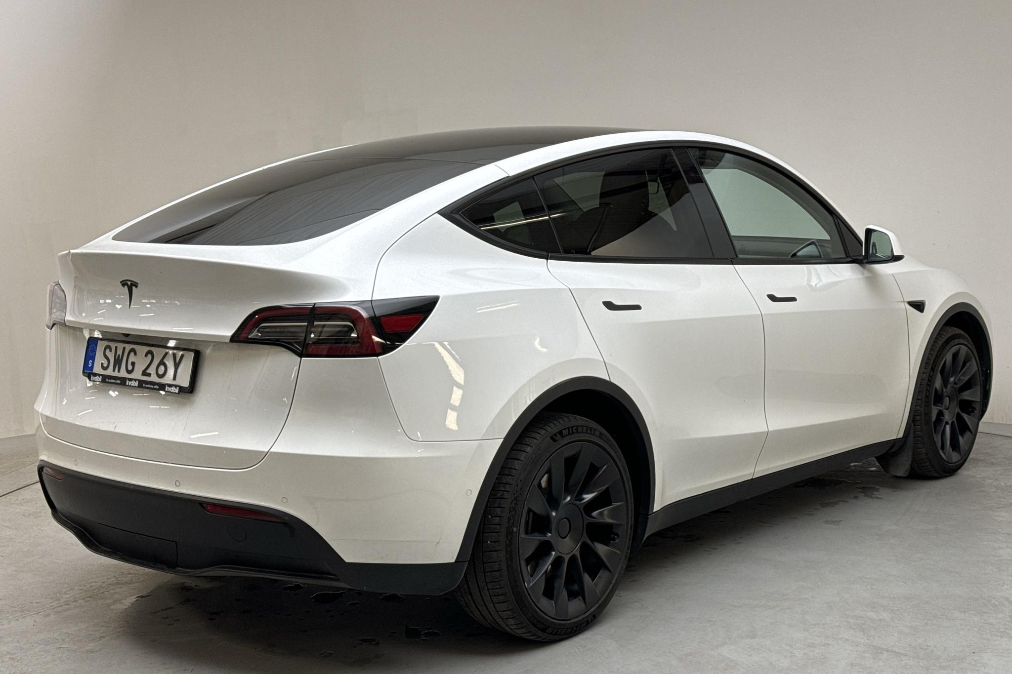 Tesla Model Y Long Range Dual Motor AWD - 6 060 mil - Automat - vit - 2021
