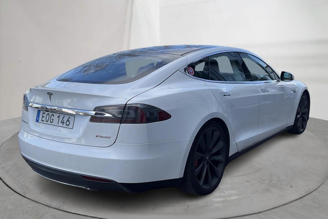 Tesla Model S P85D (511hk) - 210 690 km - Automaattinen - valkoinen - 2015