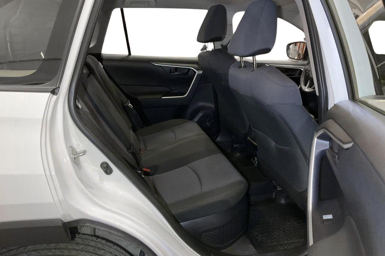 Toyota RAV4 2.5 HSD AWD (222hk) - 40 890 km - Automaattinen - valkoinen - 2019