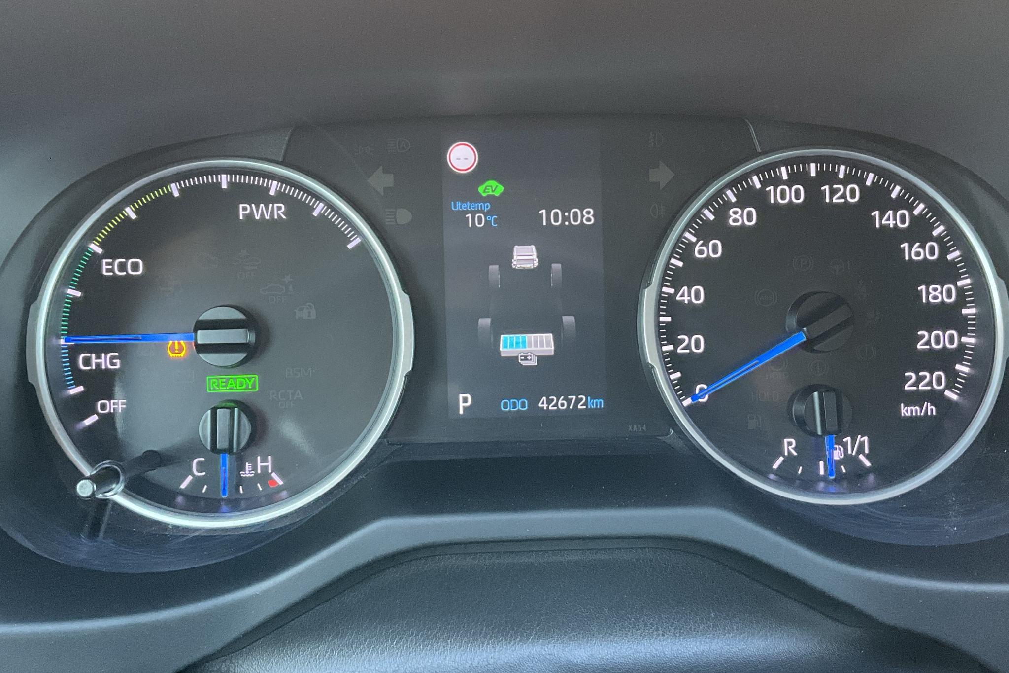 Toyota RAV4 2.5 HSD AWD (222hk) - 4 267 mil - Automat - vit - 2019