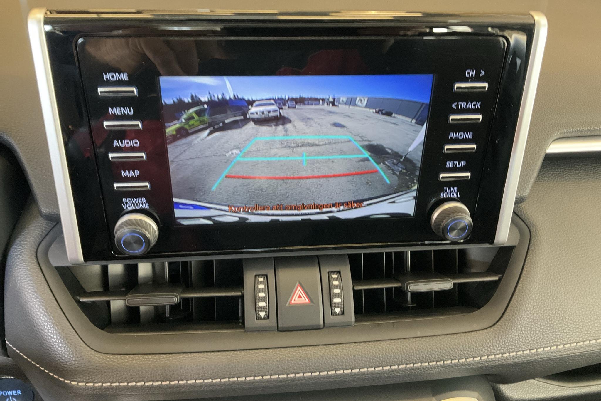 Toyota RAV4 2.5 HSD AWD (222hk) - 4 267 mil - Automat - vit - 2019