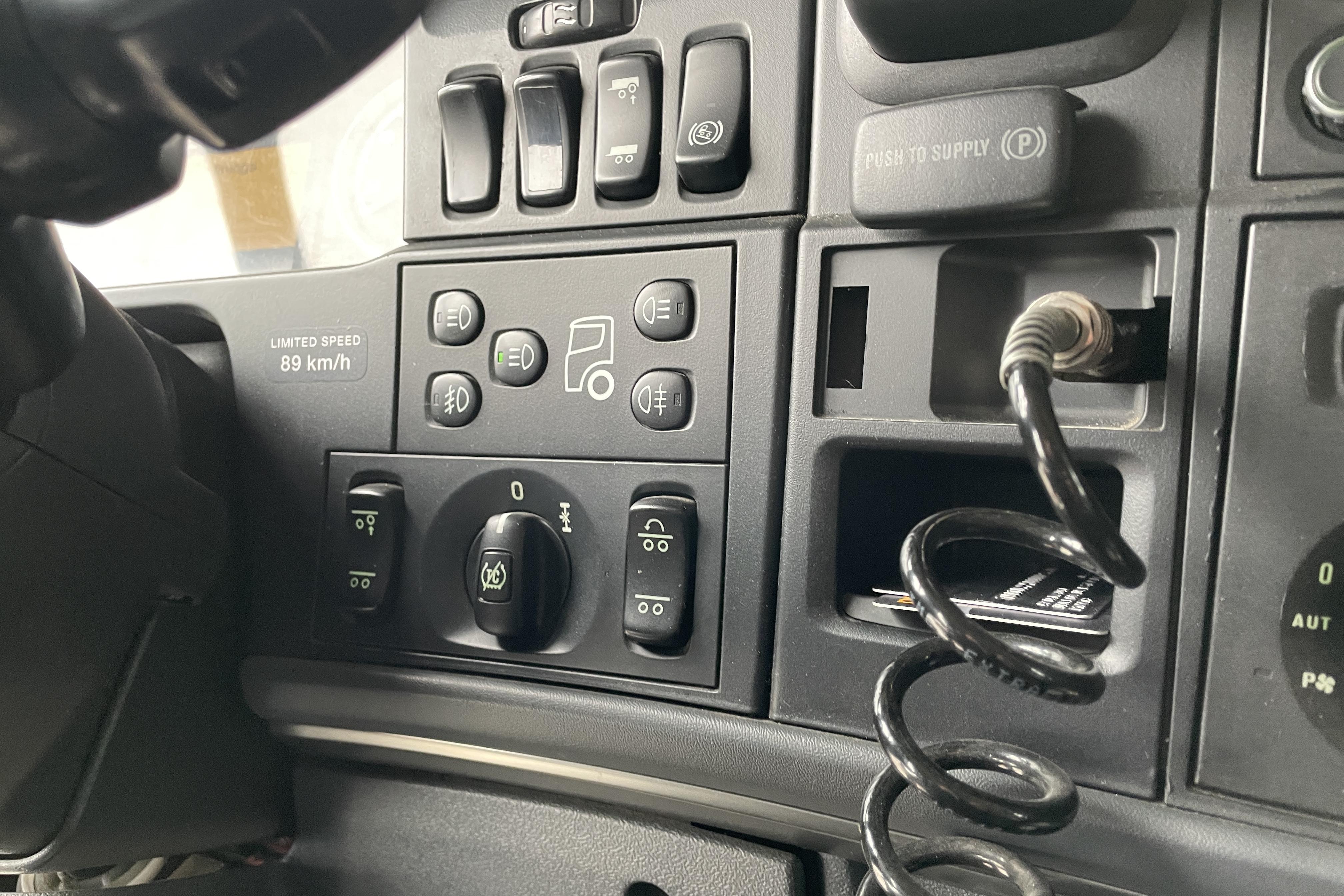 Scania R490LB MNB kylekipage - 922 040 km - Automaatne - 2015