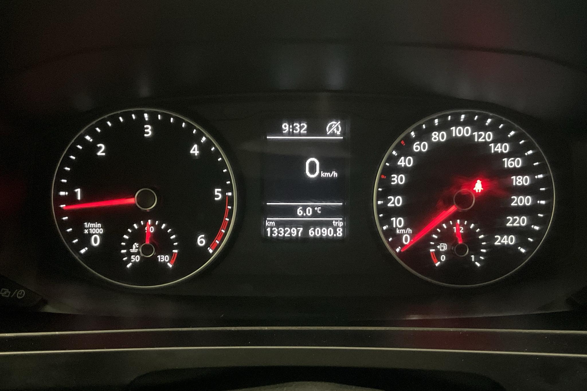 VW Transporter T6 2.0 TDI BMT Skåp (102hk) - 13 329 mil - Manuell - blå - 2018