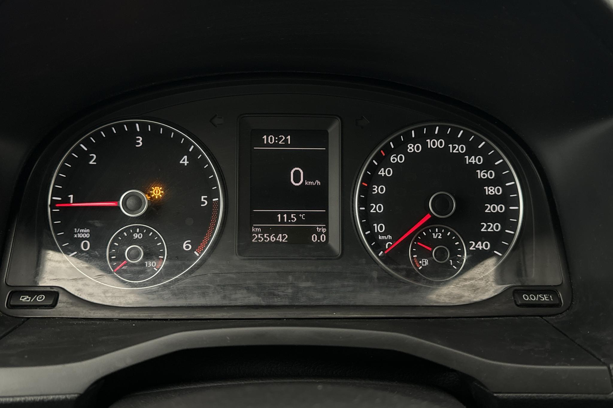 VW Caddy Life Maxi 2.0 TDI (102hk) - 25 564 mil - Manuell - vit - 2017