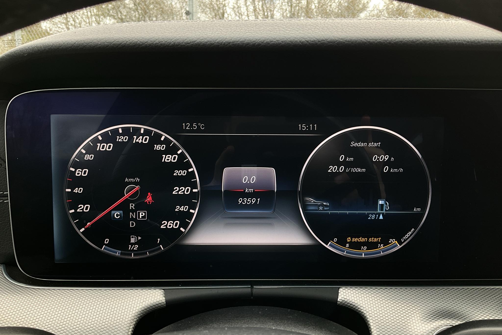 Mercedes E 220 d 4MATIC Kombi S213 (194hk) - 9 358 mil - Automat - grå - 2017