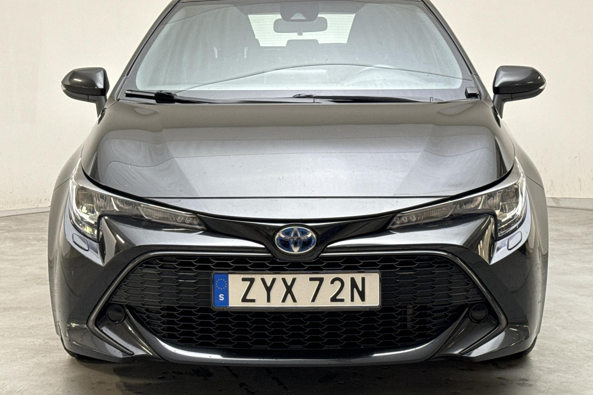 Toyota Corolla 1.8 Hybrid 5dr (122hk) - 93 910 km - Automatyczna - czarny - 2020