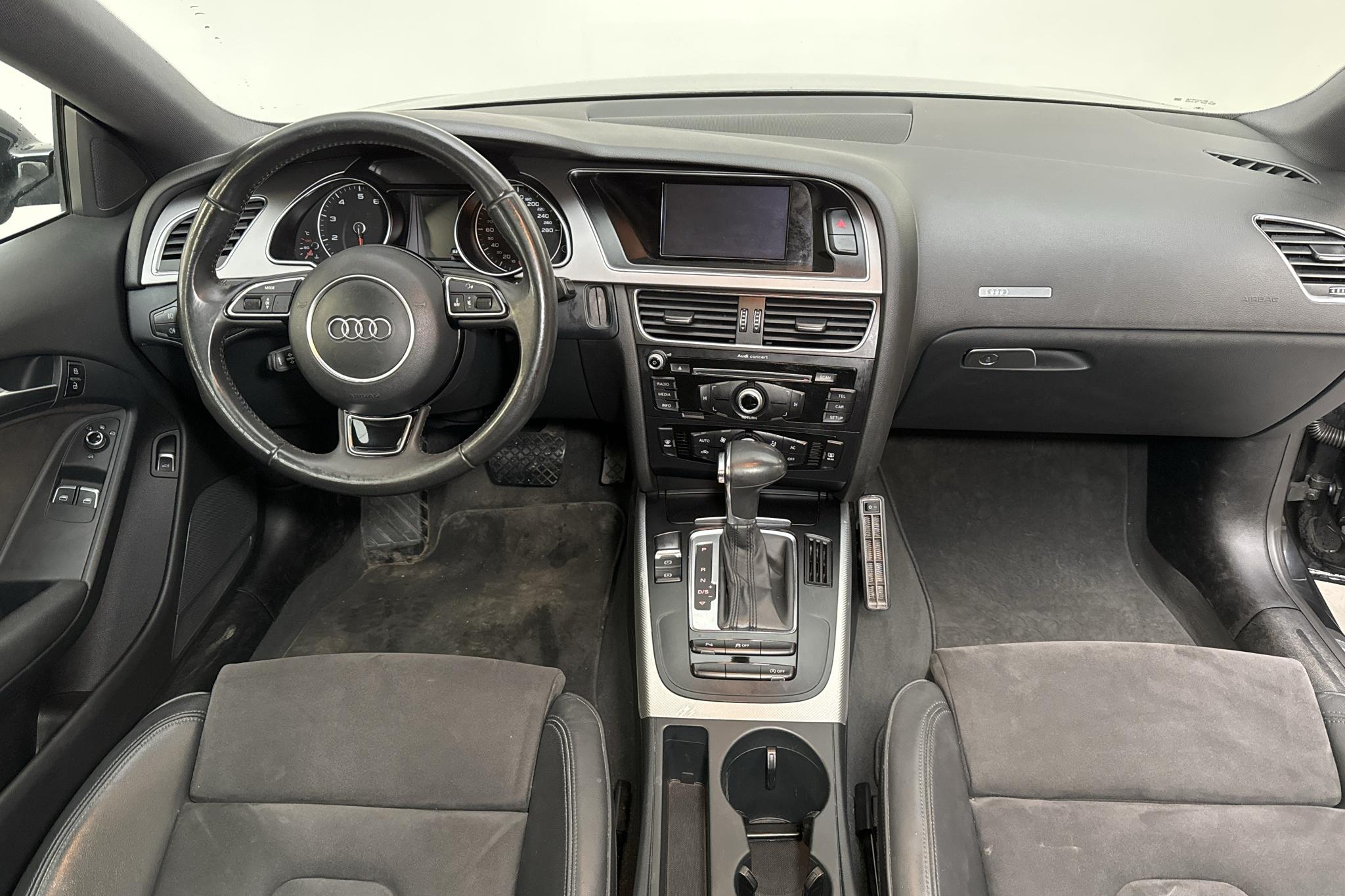 Audi A5 1.8 TFSI Coupé (170hk) - 194 130 km - Automaattinen - musta - 2013