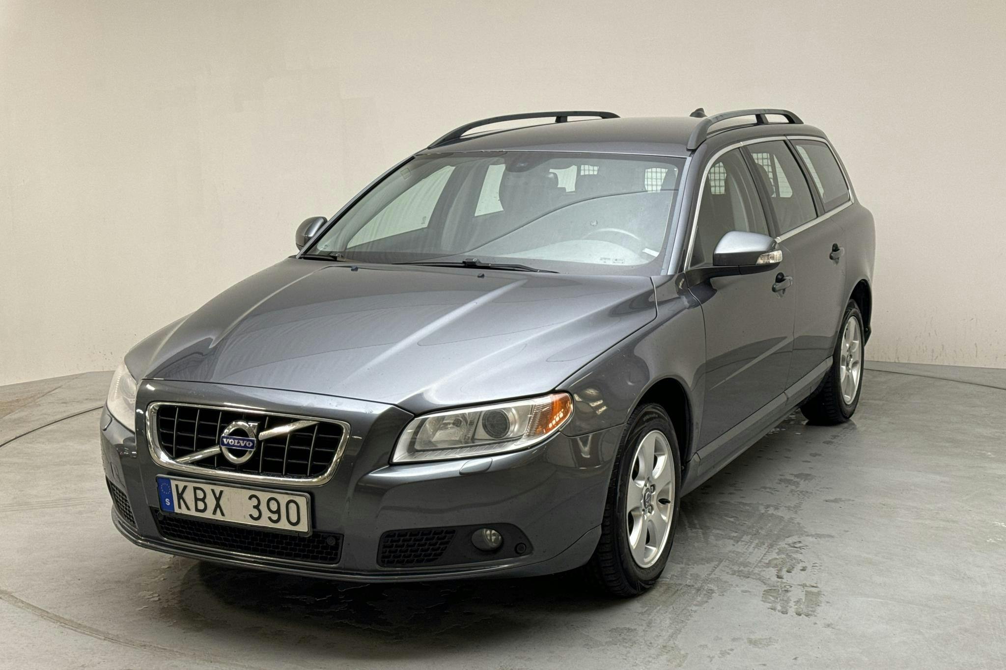 Volvo V70 II 2.4D (175hk) - 22 707 mil - Manuell - grå - 2010