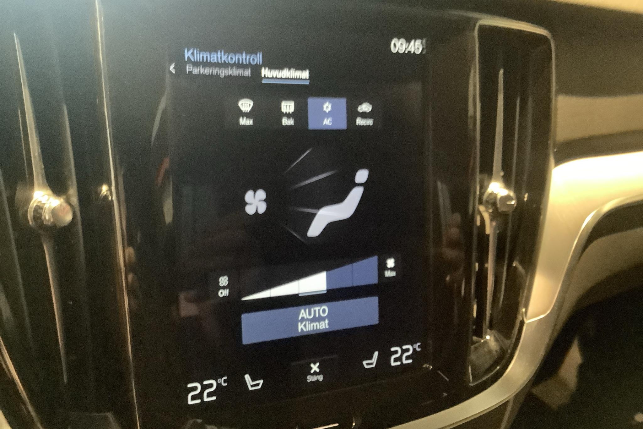 Volvo V60 D4 (190hk) - 128 090 km - Manual - white - 2019