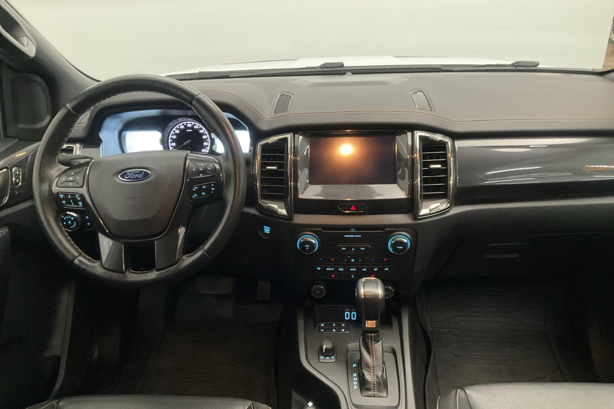 Ford Ranger 2.0 TDCi 4WD (213hk) - 97 820 km - Automatyczna - biały - 2021
