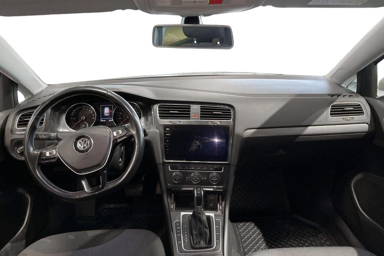 VW e-Golf VII 5dr (136hk) - 21 171 mil - Automat - silver - 2017