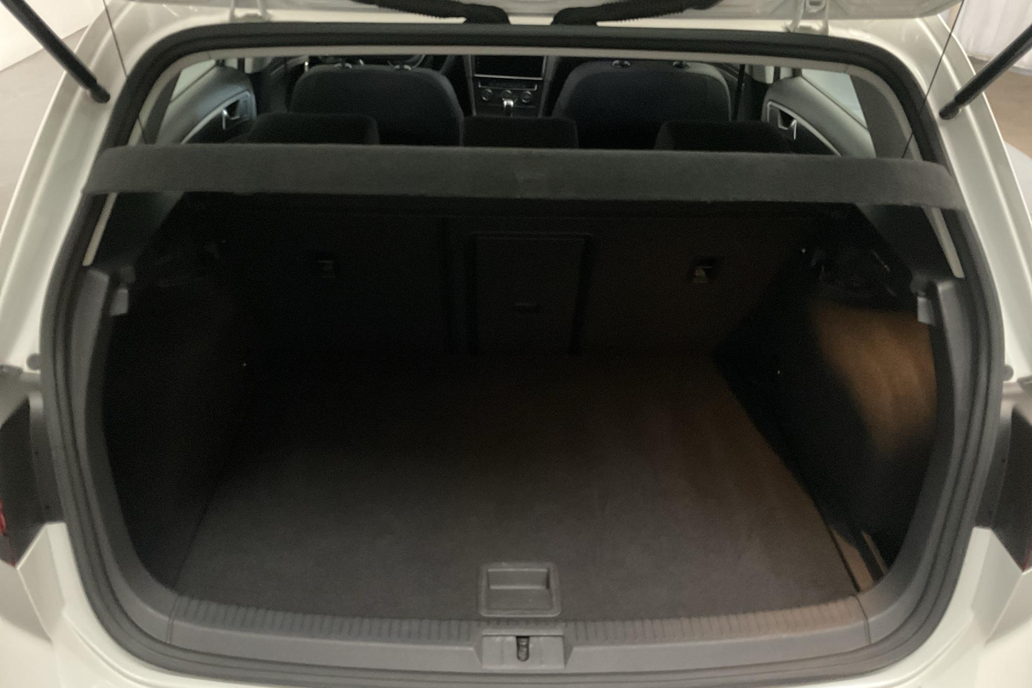 VW e-Golf VII 5dr (136hk) - 13 082 mil - Automat - vit - 2017