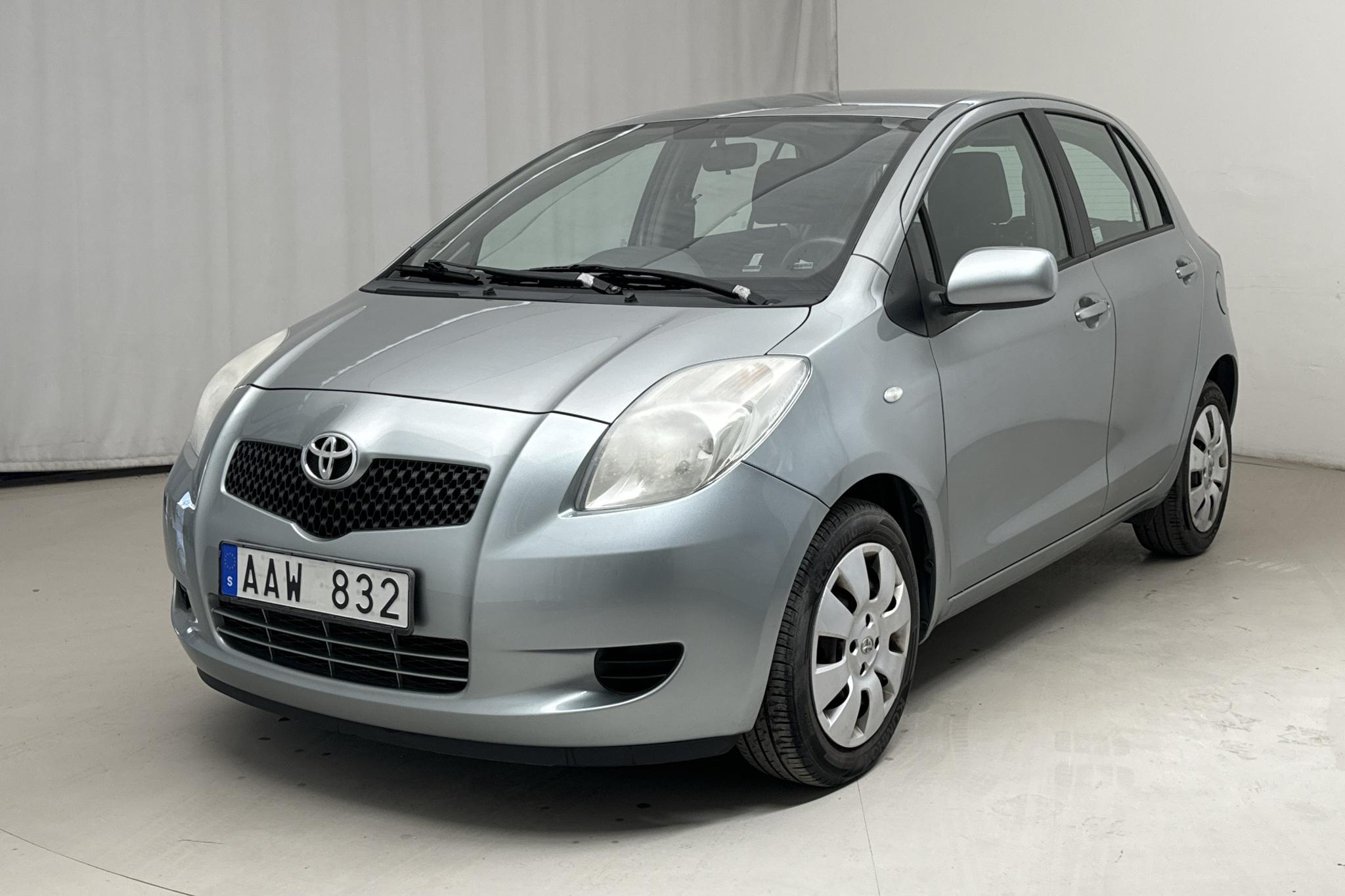 Toyota Yaris 1.3 5dr (87hk) - 149 080 km - Manual - gray - 2007