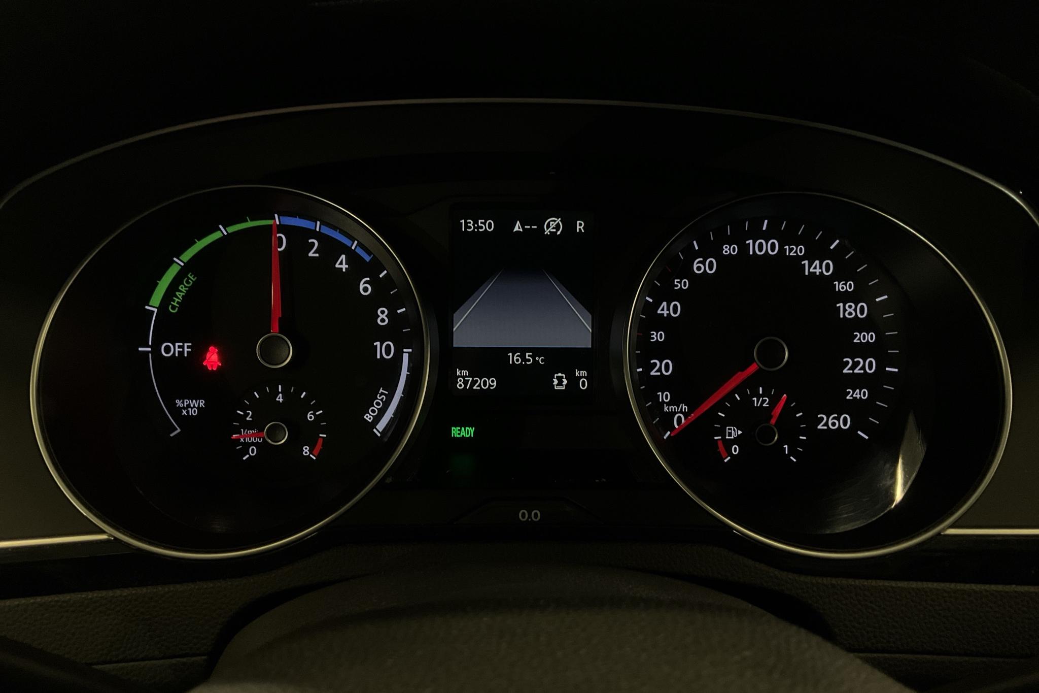 VW Passat 1.4 GTE Sportscombi (218hk) - 87 200 km - Automaattinen - valkoinen - 2020