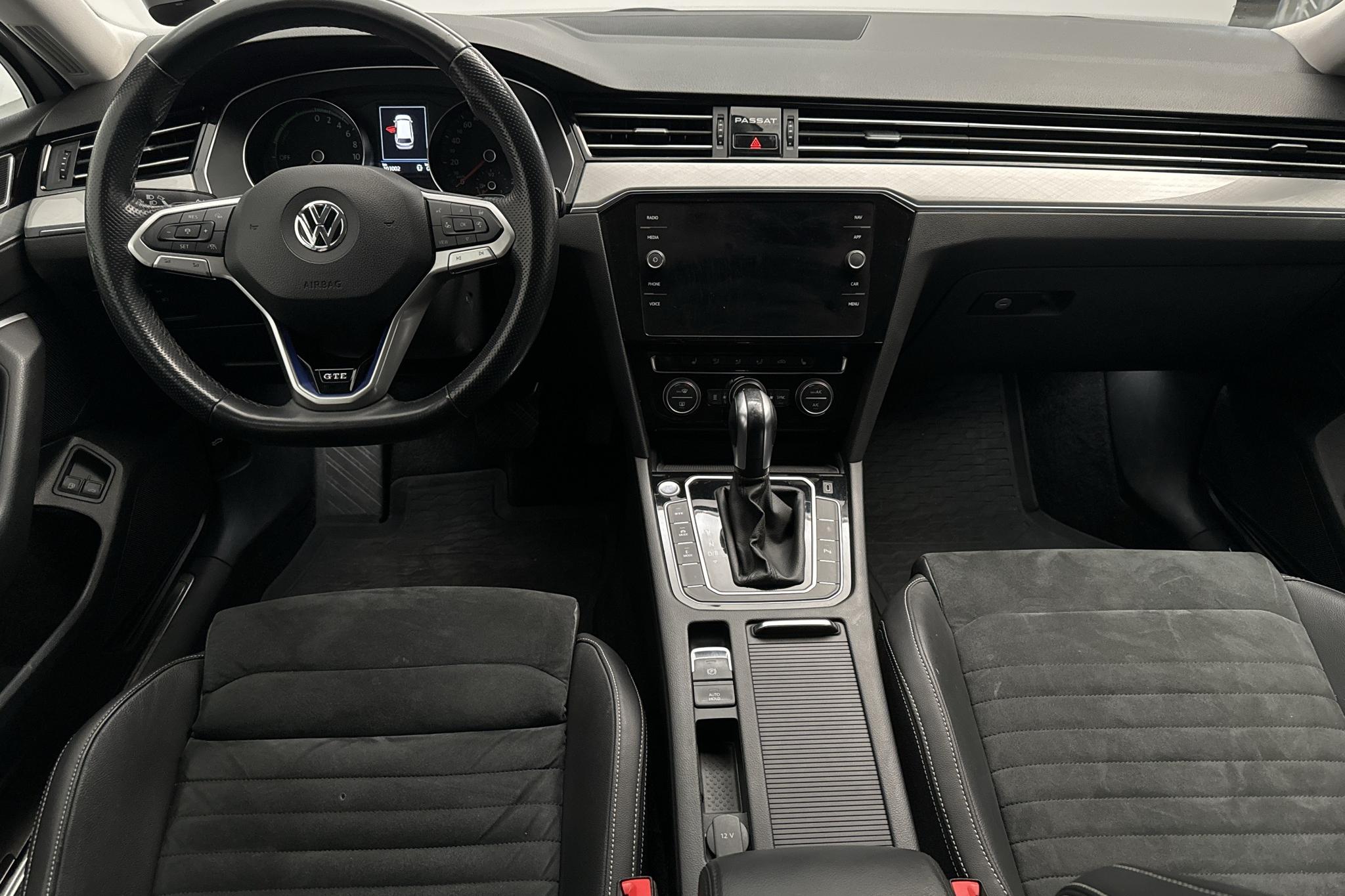 VW Passat 1.4 GTE Sportscombi (218hk) - 101 000 km - Automatic - white - 2020