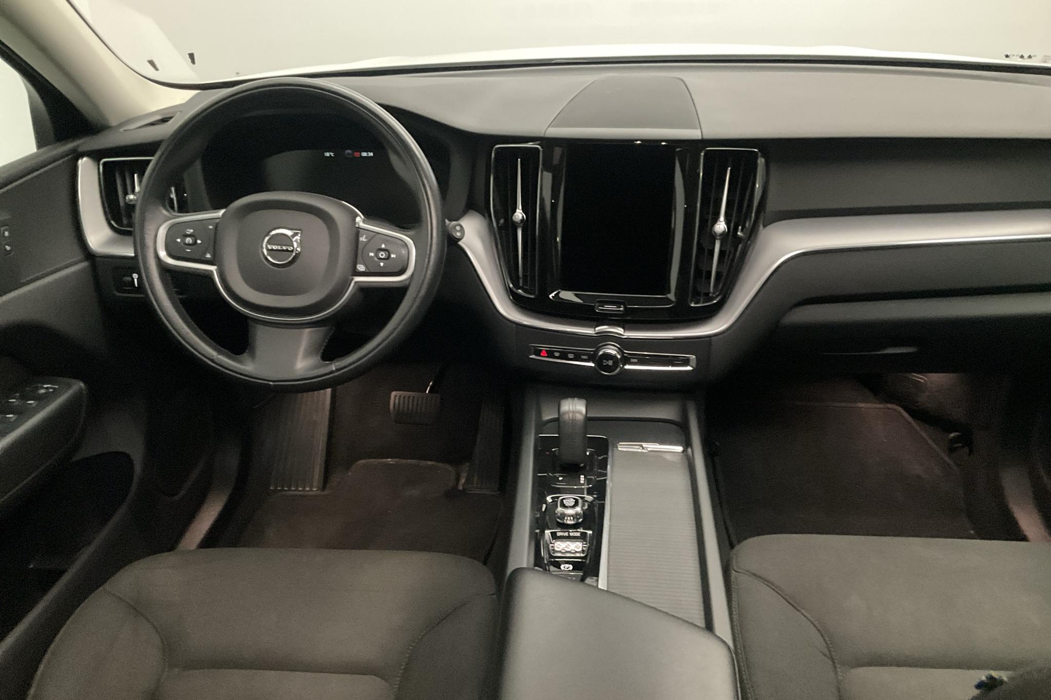 Volvo XC60 T6 AWD Recharge (340hk) - 11 270 mil - Automat - vit - 2021