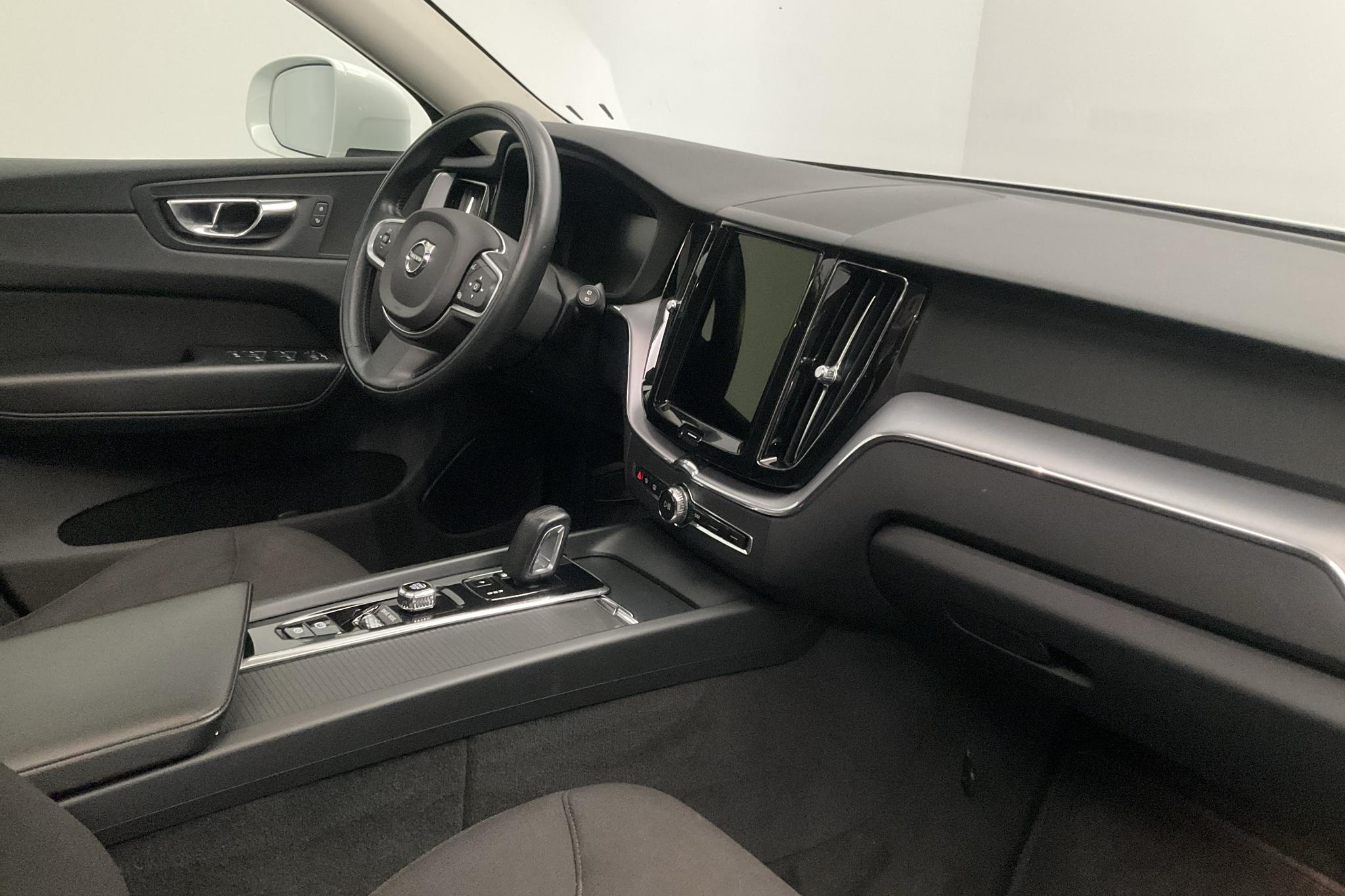Volvo XC60 T6 AWD Recharge (340hk) - 11 270 mil - Automat - vit - 2021