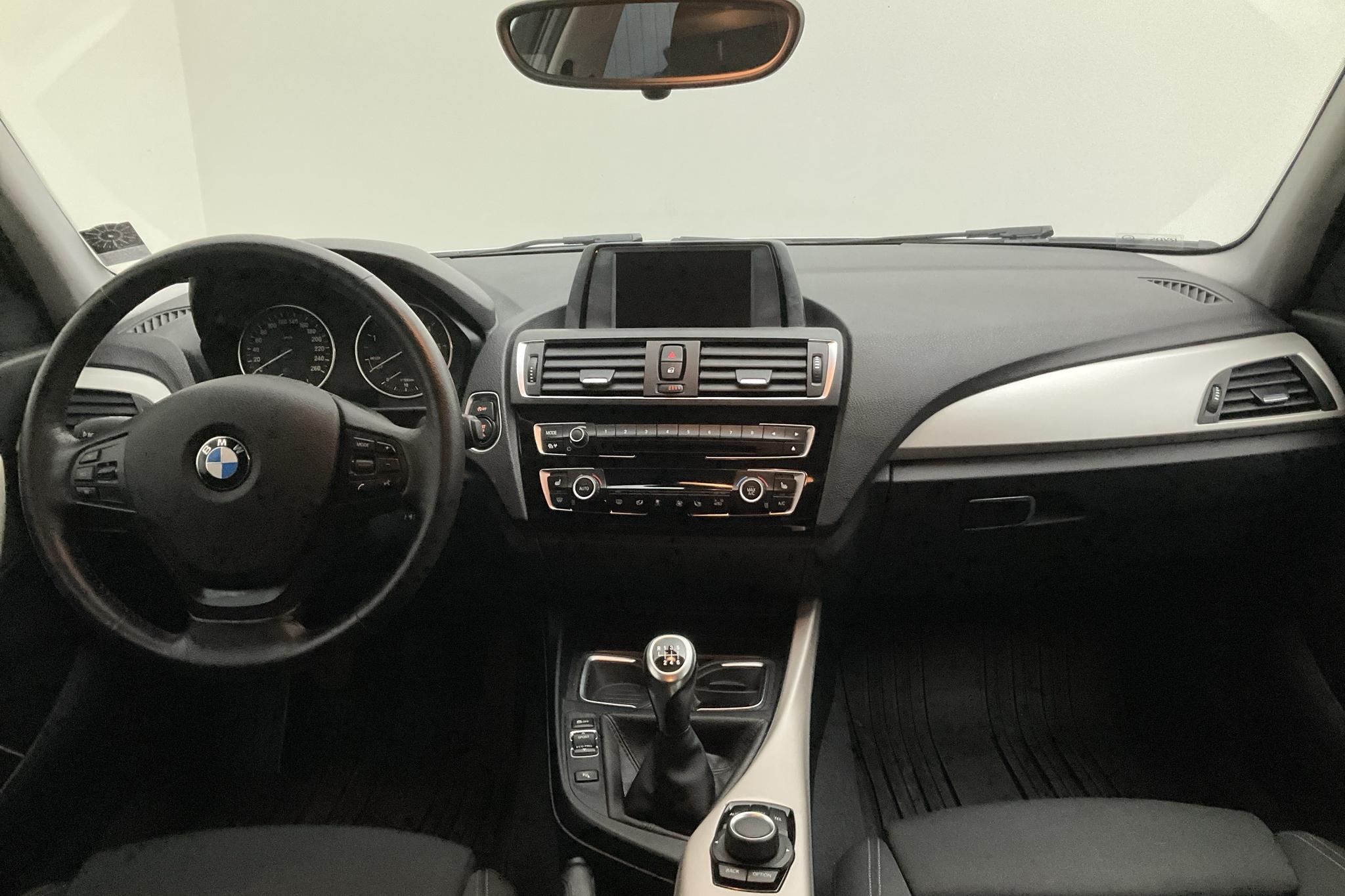 BMW 116d 5dr, F20 (116hk) - 95 500 km - Käsitsi - hõbe - 2016