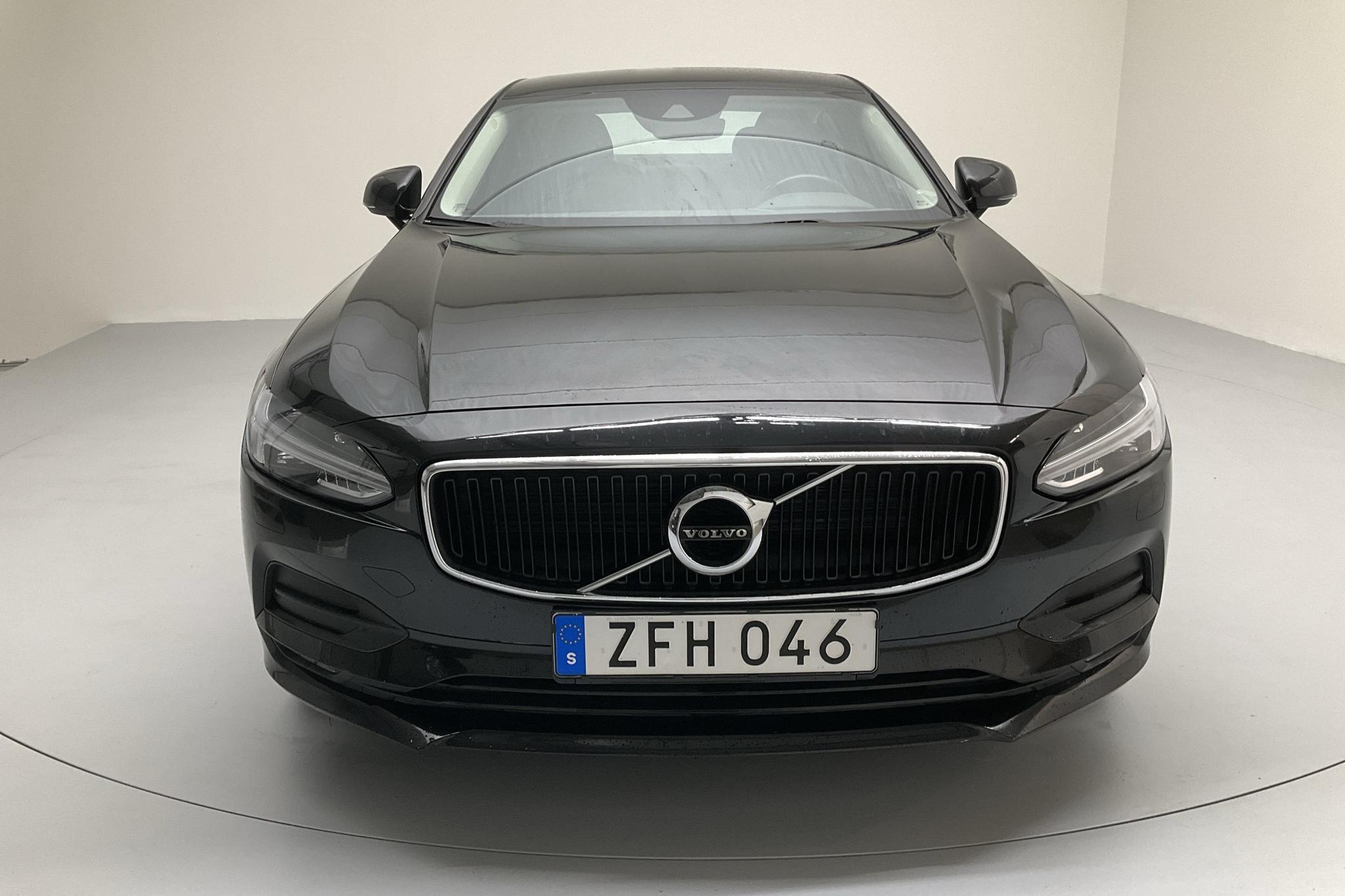 Volvo S90 D3 (150hk) - 129 350 km - Automatyczna - czarny - 2018