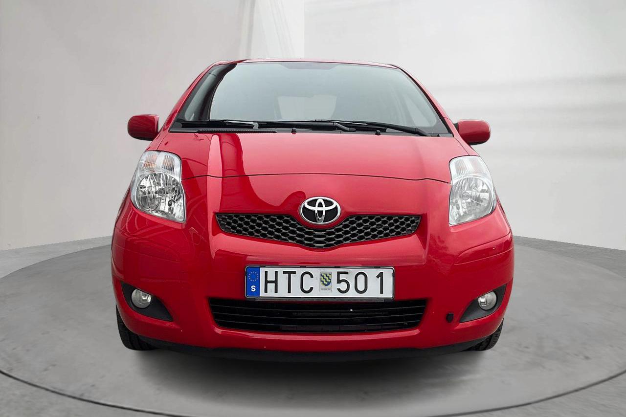Toyota Yaris 1.33 5dr (100hk) - 68 440 km - Automaatne - punane - 2009