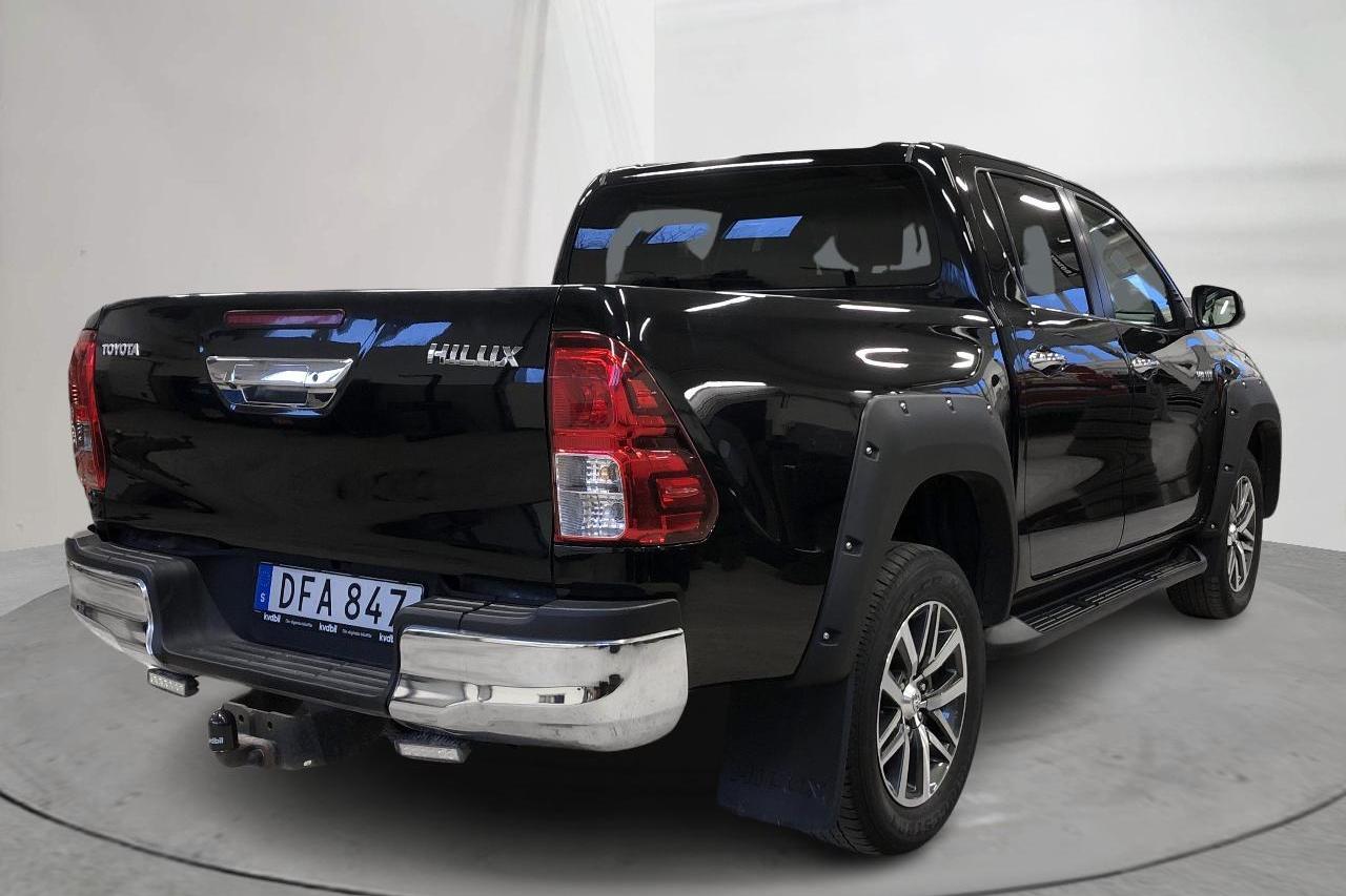 Toyota Hilux 2.4 D 4WD (150hk) - 20 119 mil - Automat - svart - 2018
