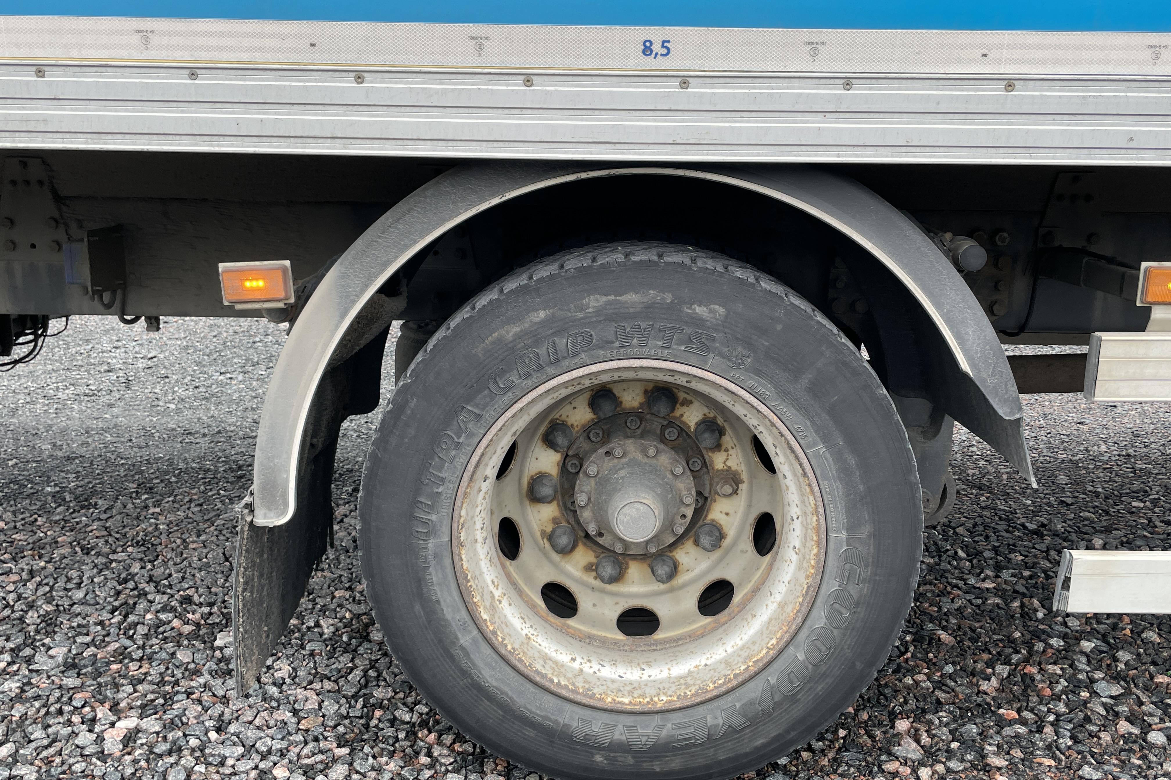 Scania P230 - 421 760 km - Automatyczna - niebieski - 2013
