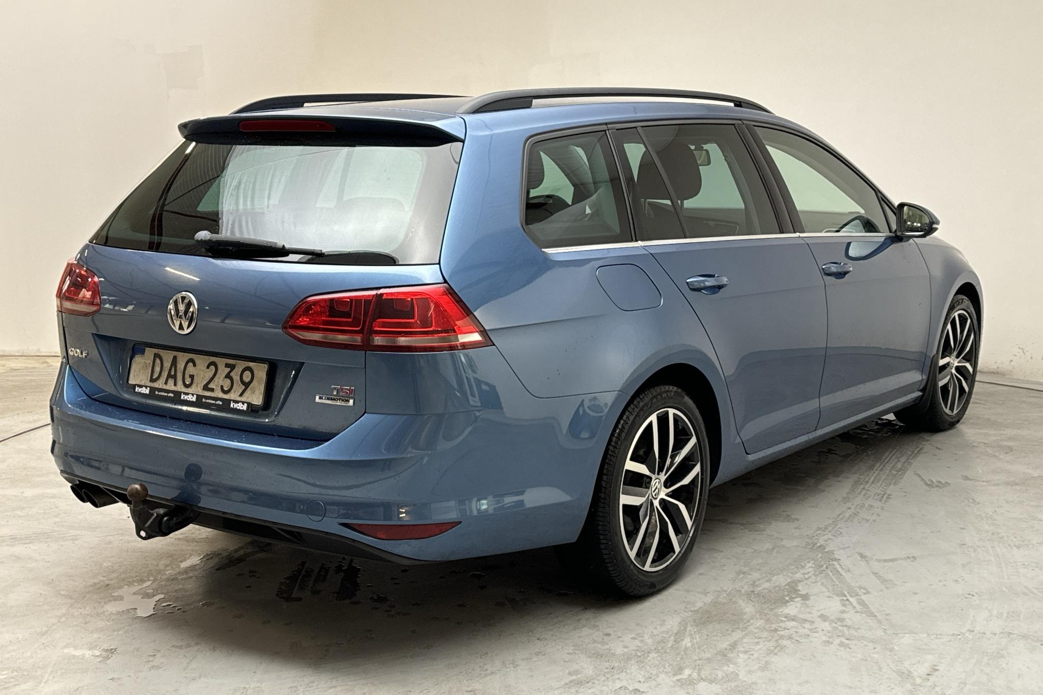 VW Golf VII 1.4 TSI Sportscombi (140hk) - 143 750 km - Manual - blue - 2015