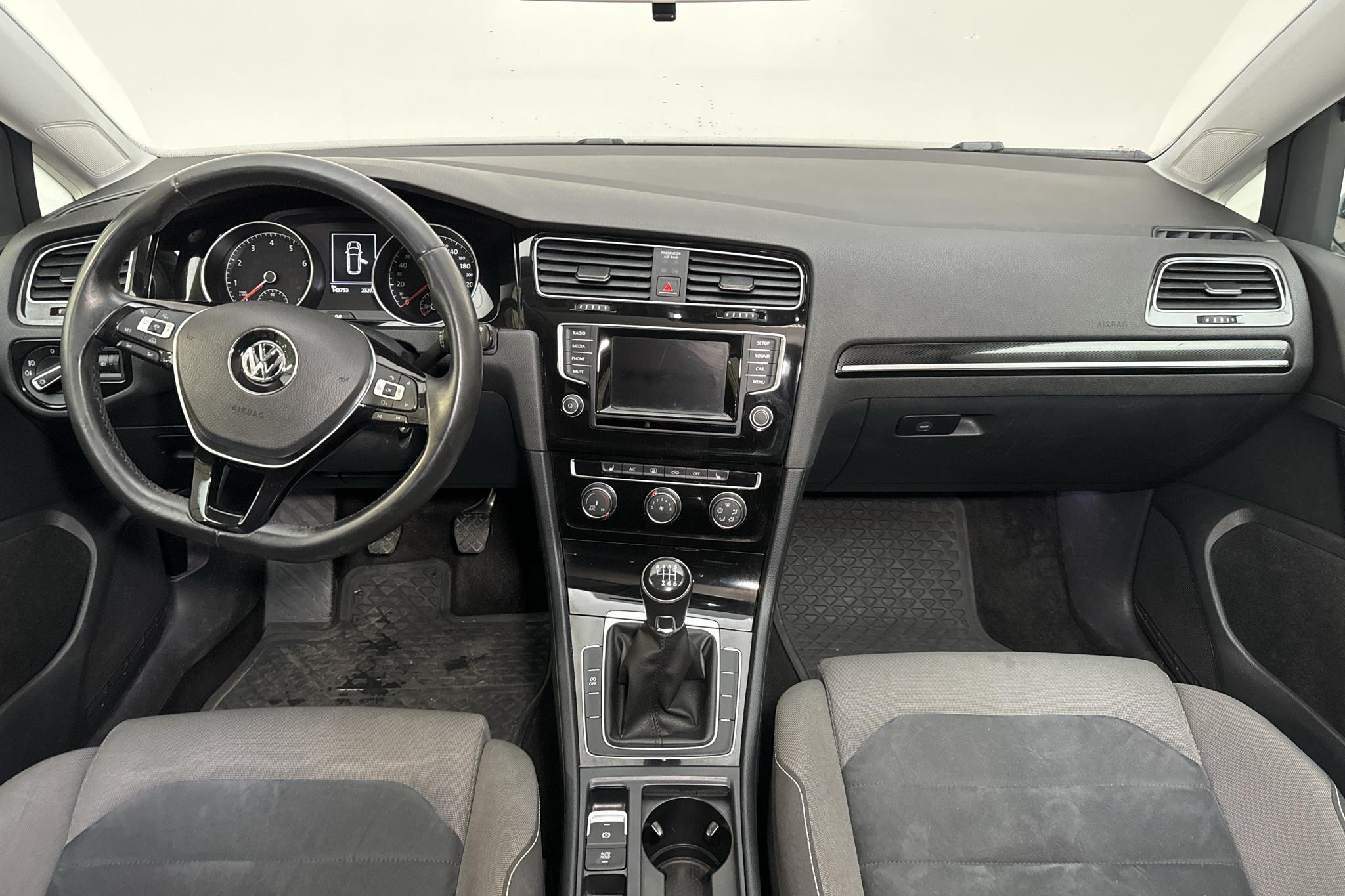 VW Golf VII 1.4 TSI Sportscombi (140hk) - 14 375 mil - Manuell - blå - 2015
