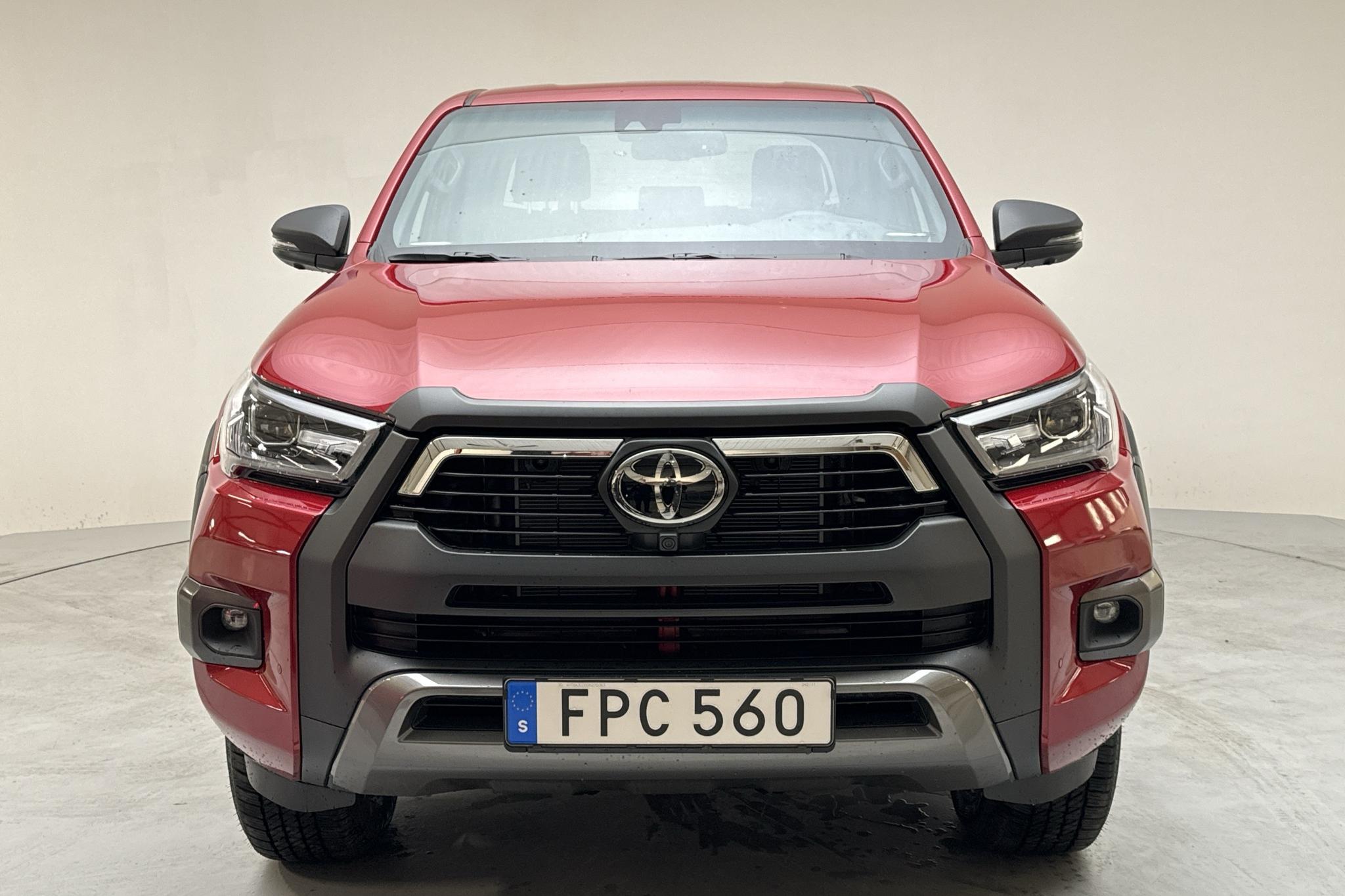Toyota Hilux 2.8 D 4WD (204hk) - 20 km - Automaattinen - punainen - 2024