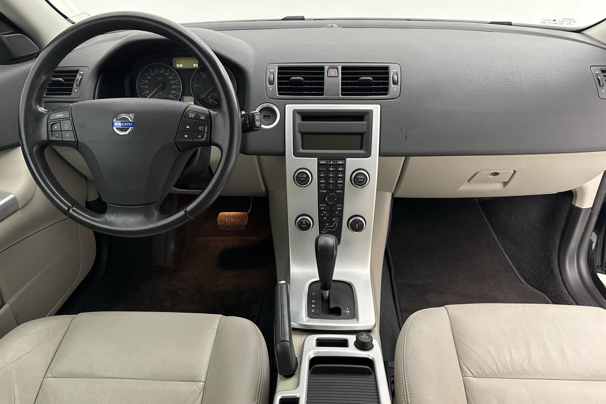 Volvo C30 D3 (150hk) - 109 810 km - Automaattinen - musta - 2011