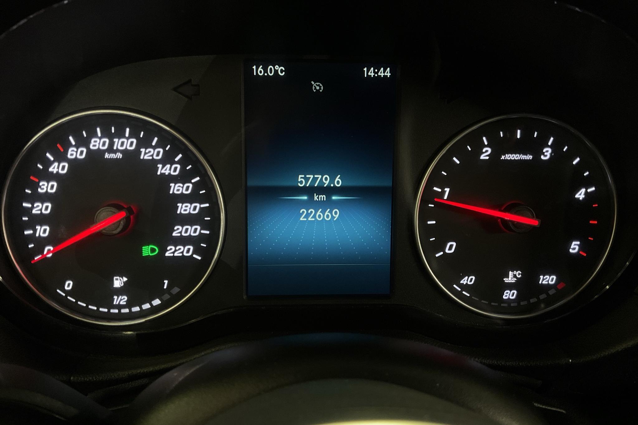 Mercedes Citan 110 1.5 CDI (95hk) - 2 266 mil - Manuell - vit - 2022