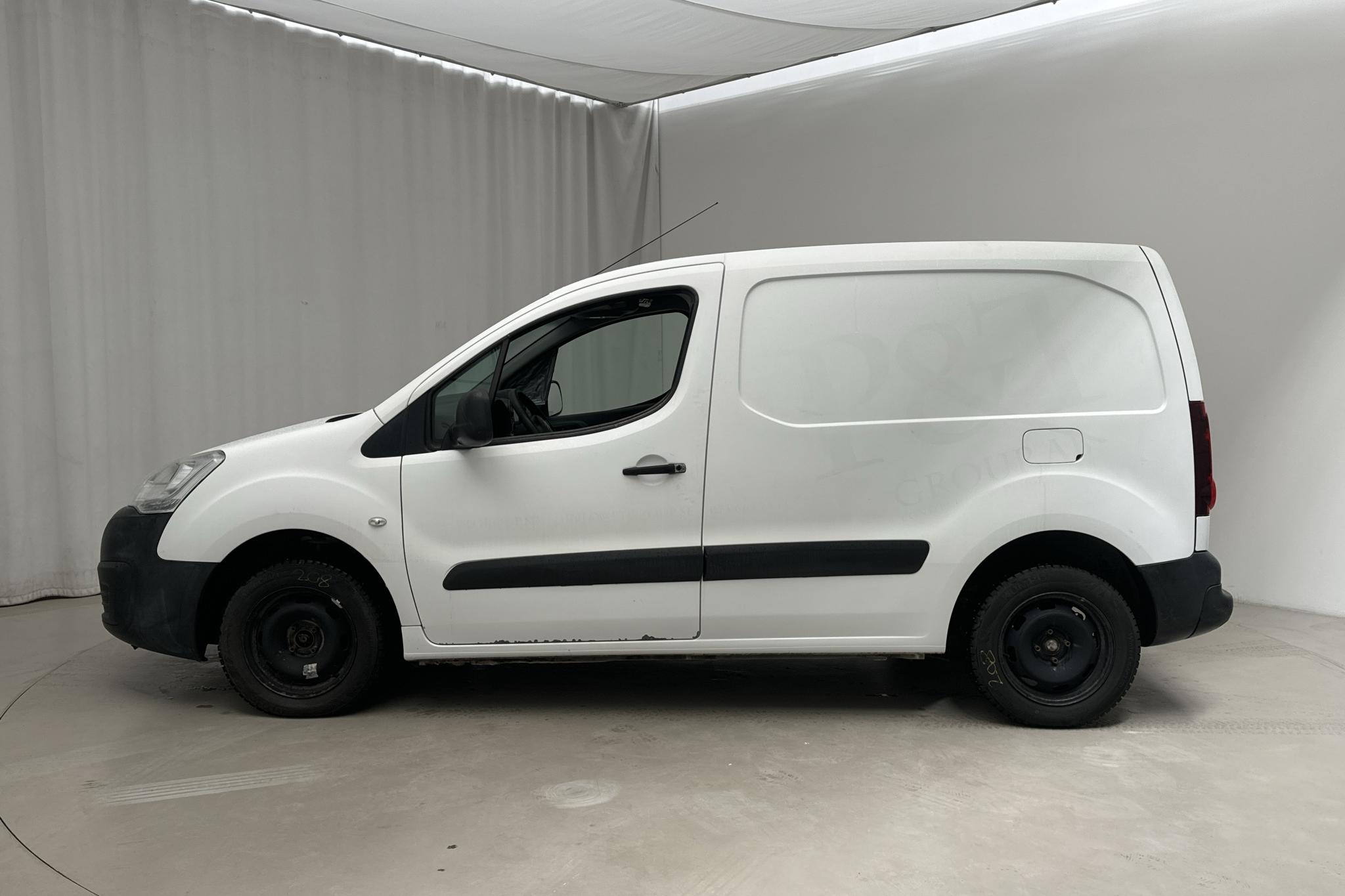 Citroen Berlingo 1.6 BlueHDi Skåp (75hk) - 137 340 km - Manualna - biały - 2016