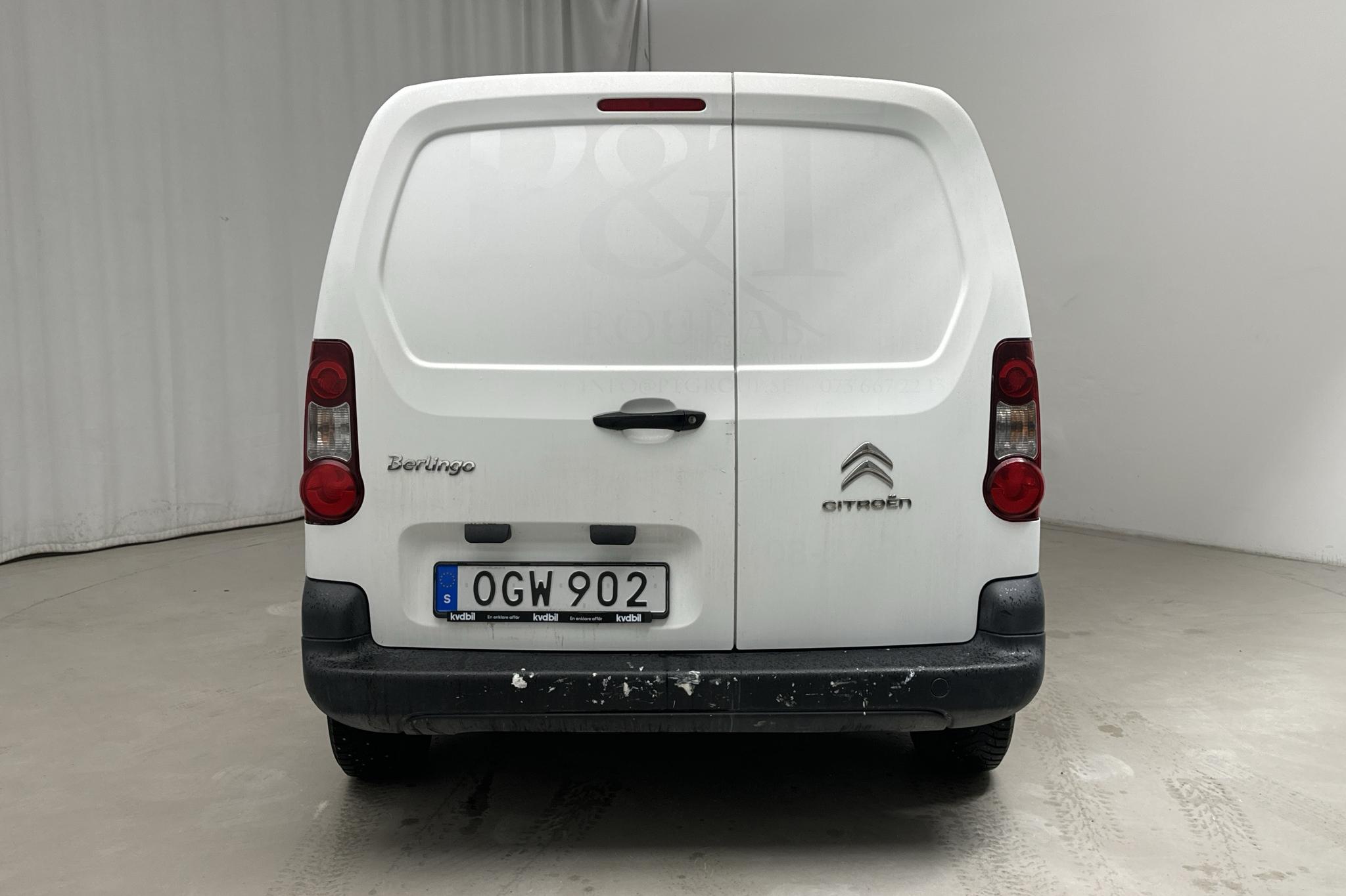 Citroen Berlingo 1.6 BlueHDi Skåp (75hk) - 137 340 km - Manualna - biały - 2016