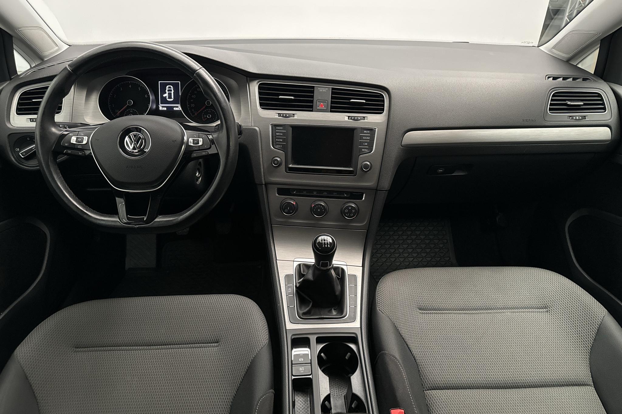 VW Golf VII 1.2 TSI 5dr (110hk) - 4 725 mil - Manuell - grå - 2016