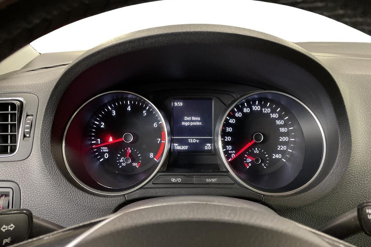 VW Polo 1.2 TSI 5dr (90hk) - 146 200 km - Manual - red - 2015